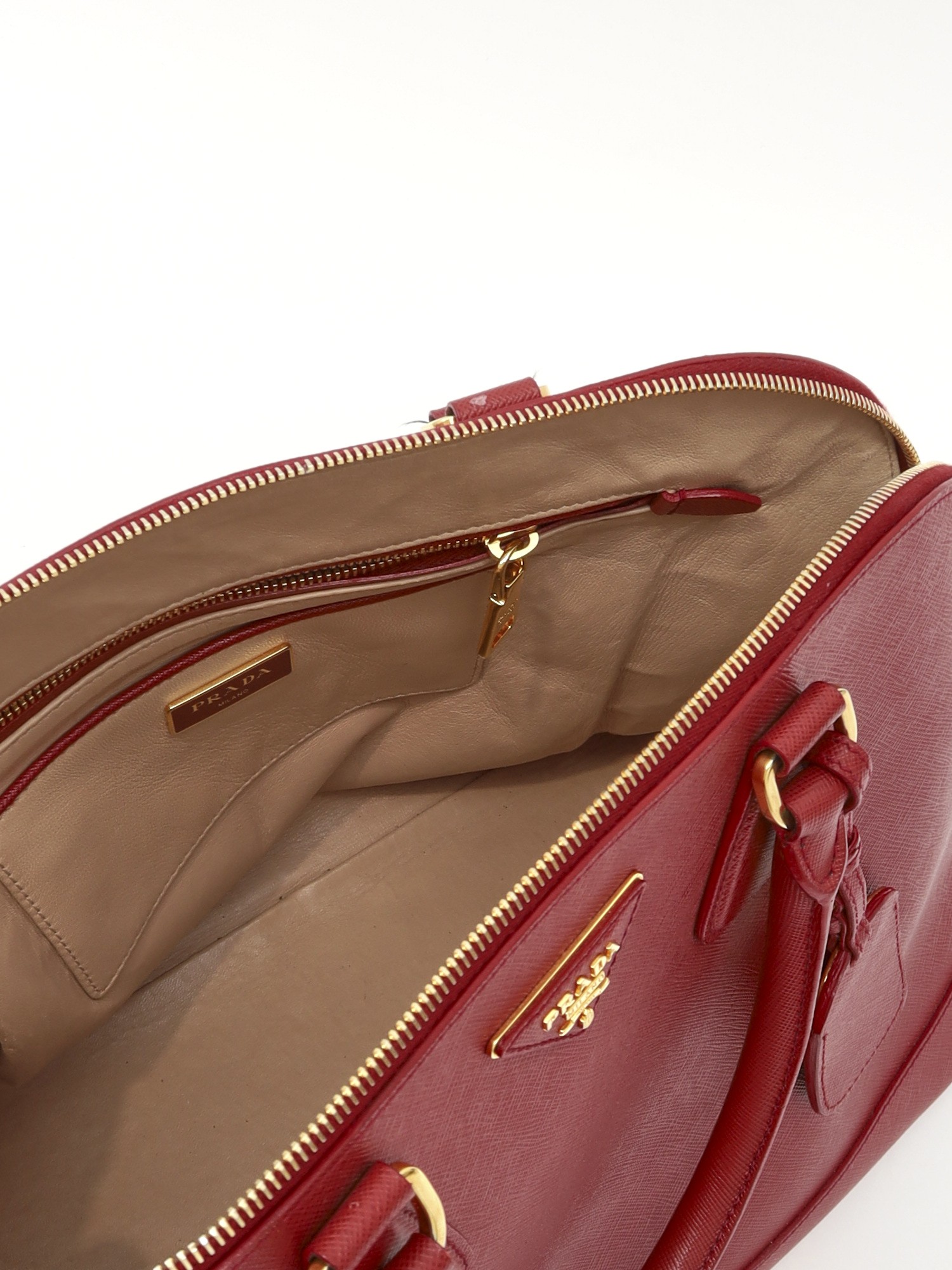 Prada Promenade 15