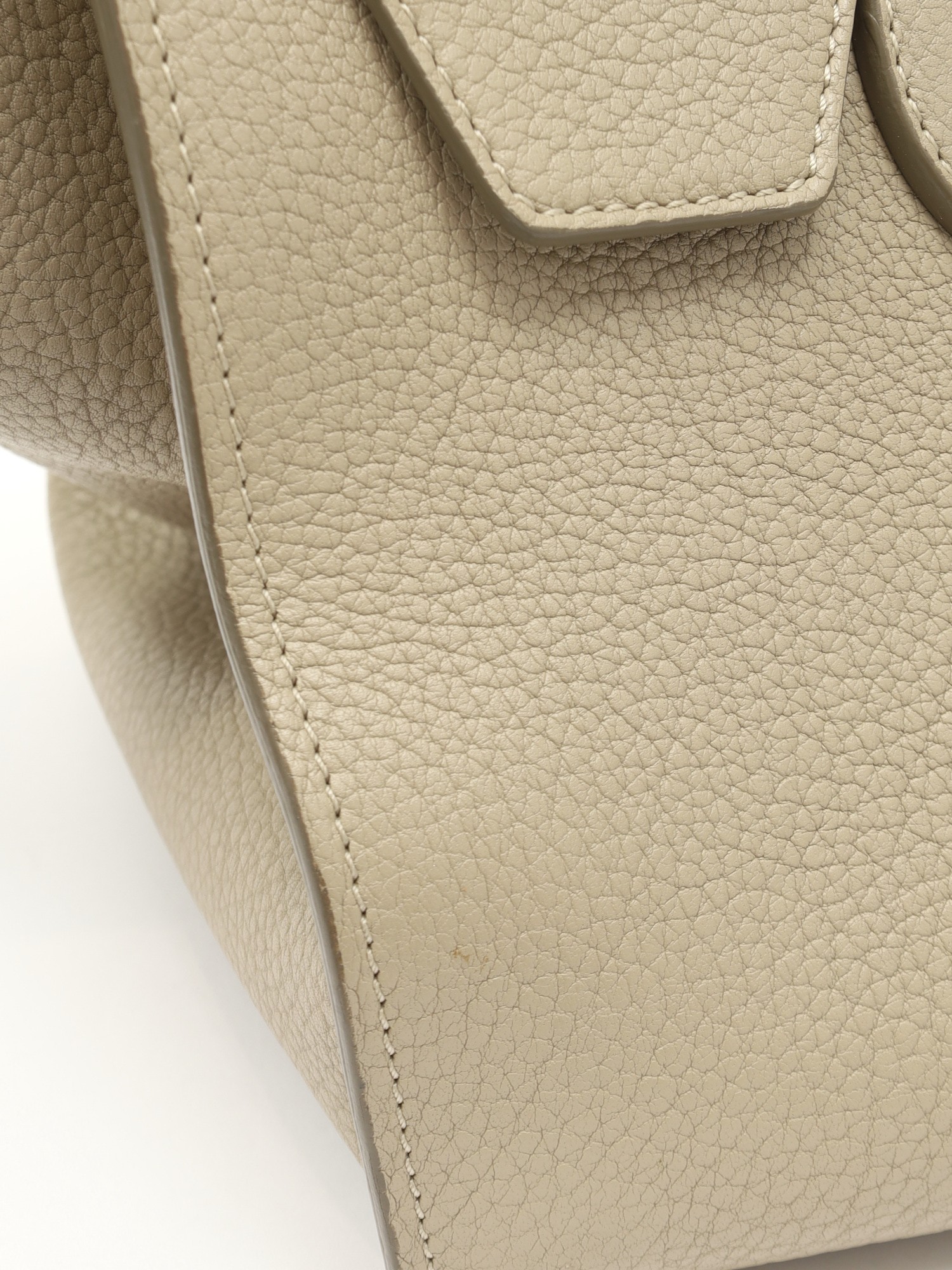 Celine Tie 11