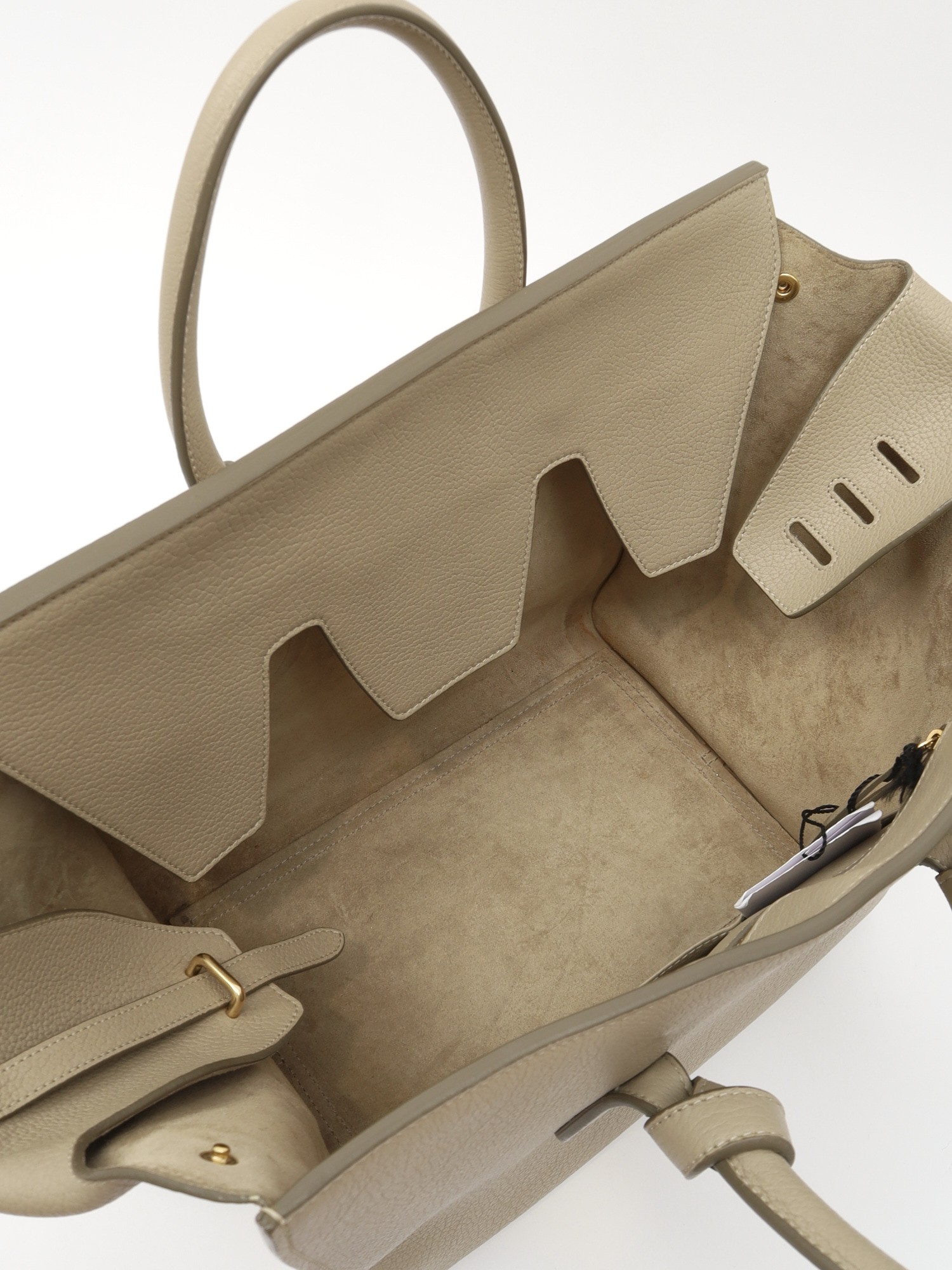 Celine Tie 14