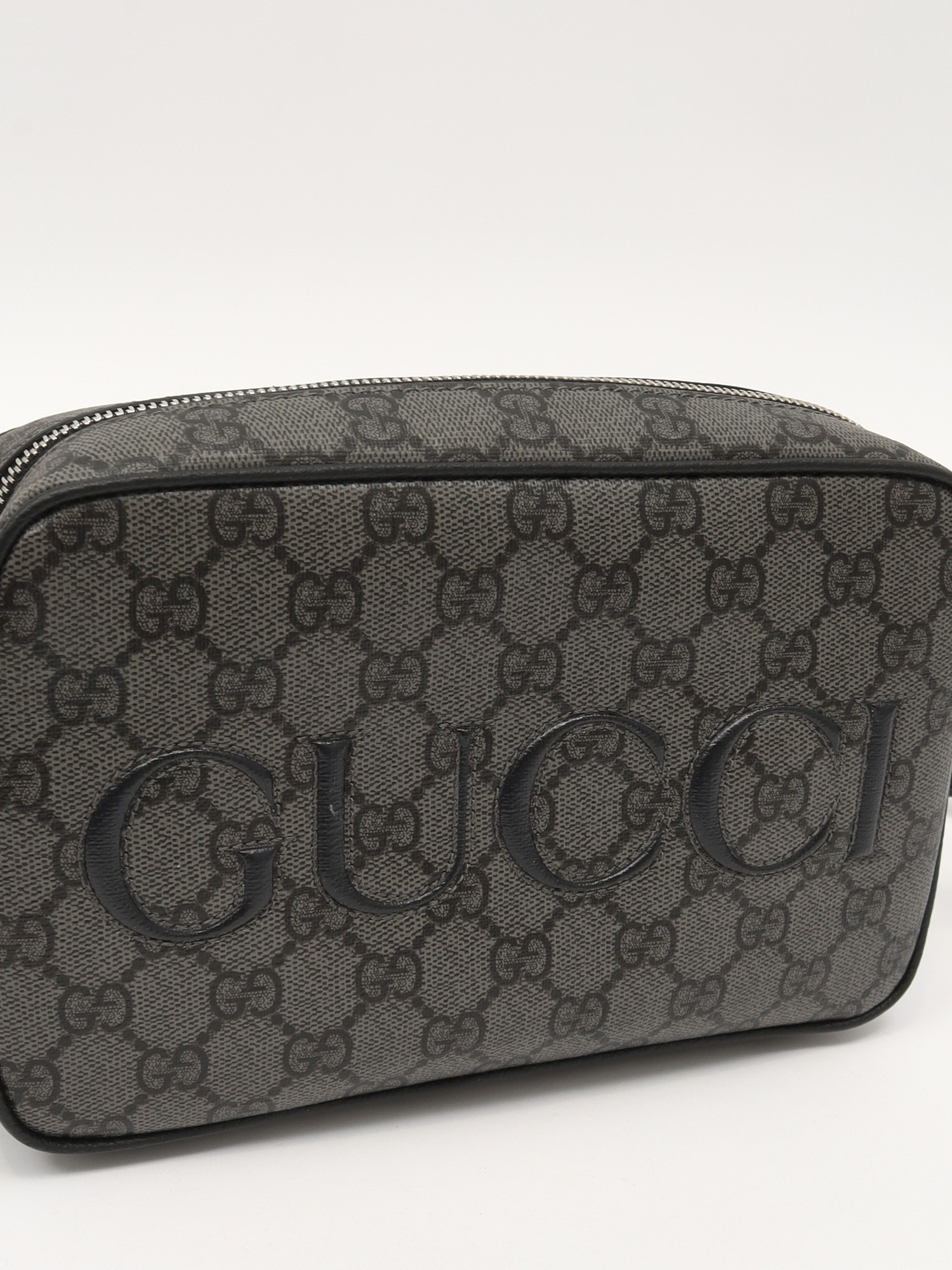 Gucci GG Supreme  8