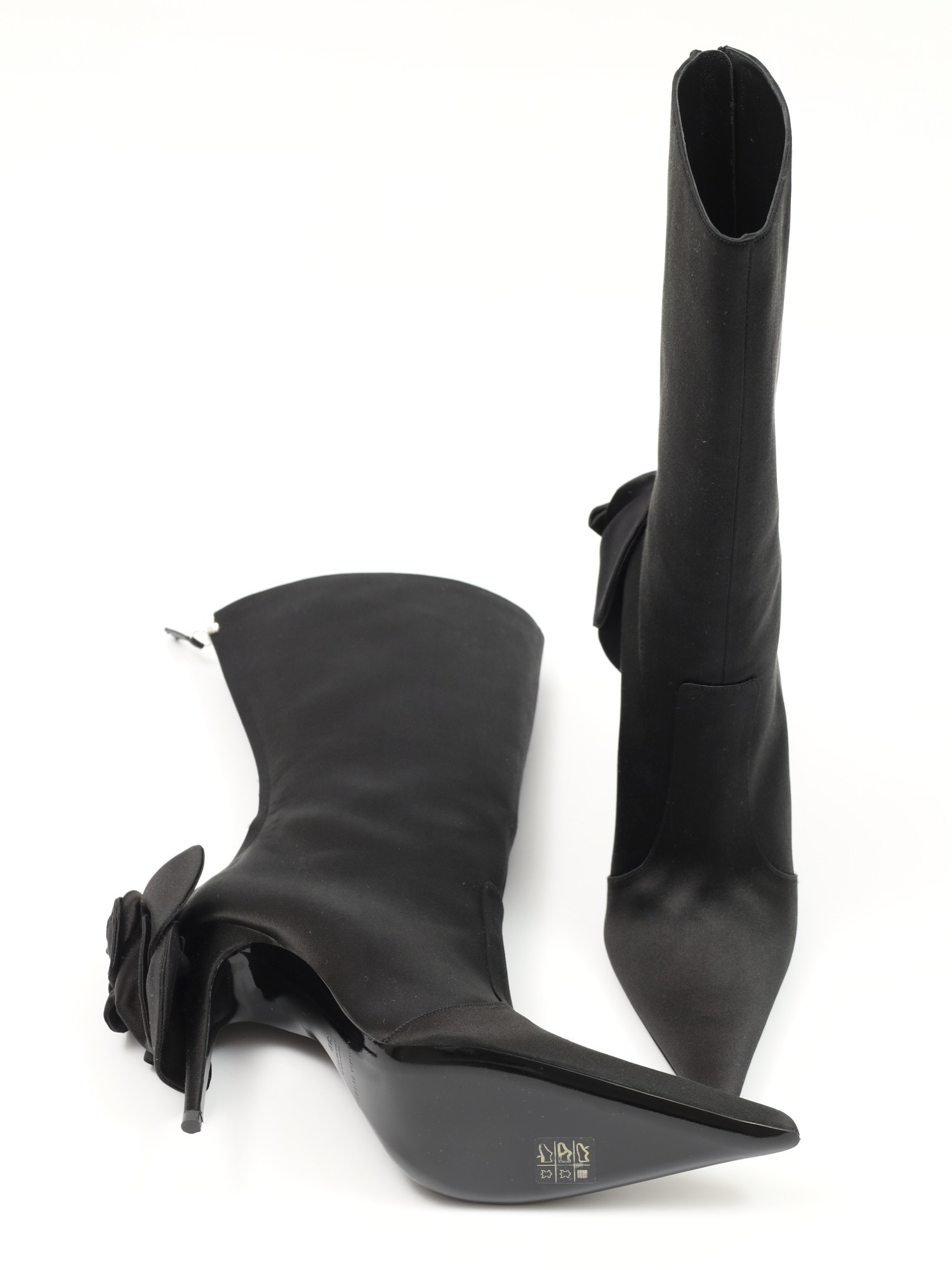 Magda Butrym Sharp Pointed Flower Boots 40 9