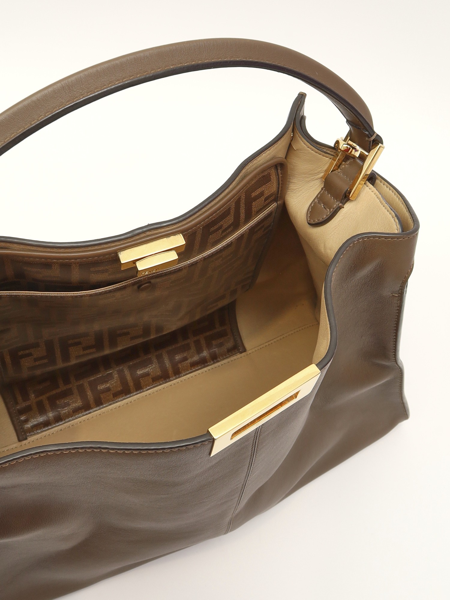 Fendi Peekaboo 15