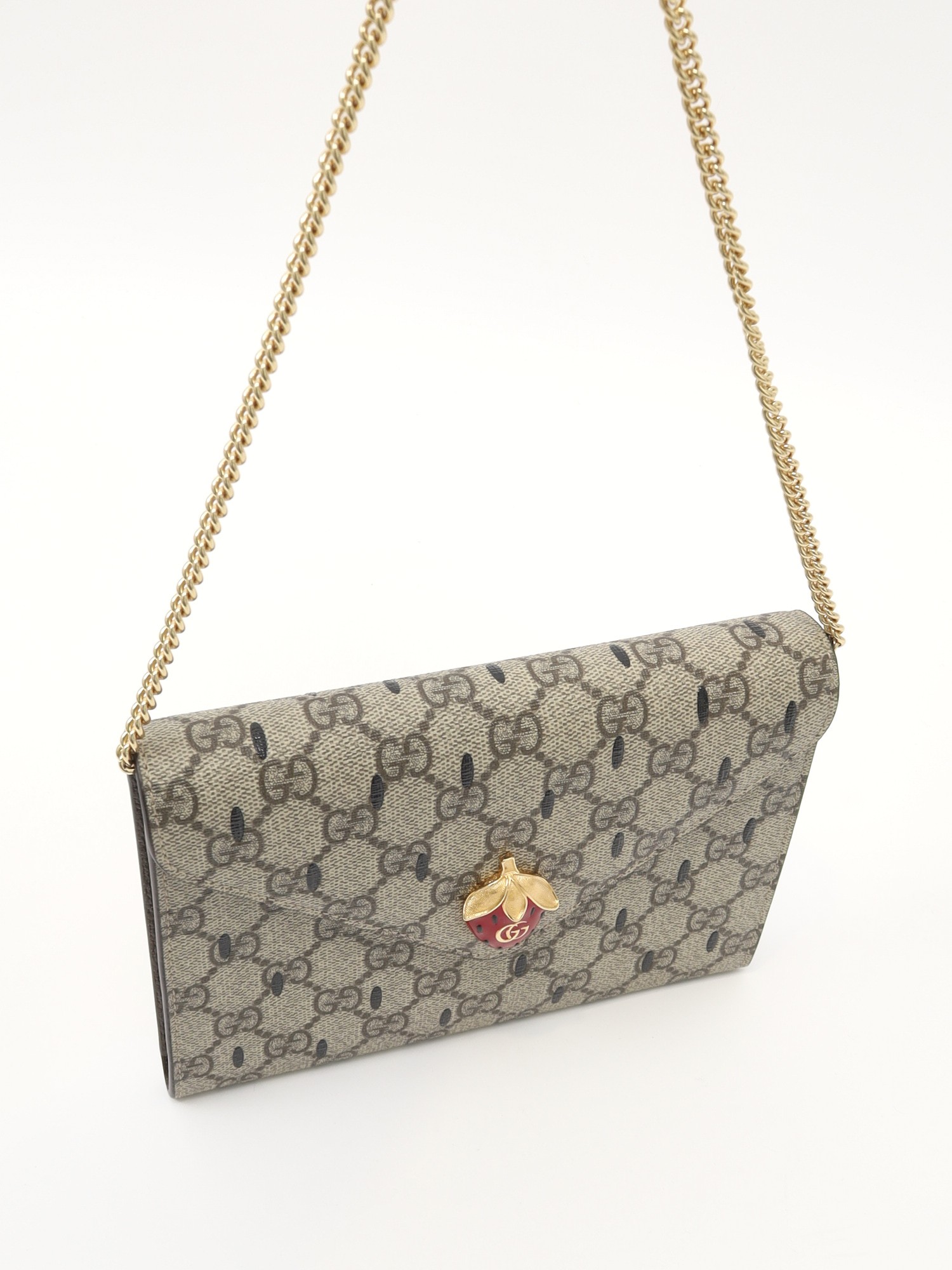 Gucci GG Supreme 4