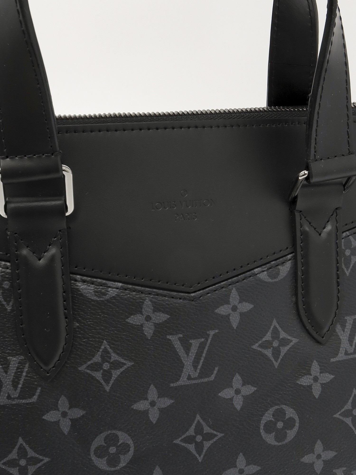 Louis Vuitton Explorer  5