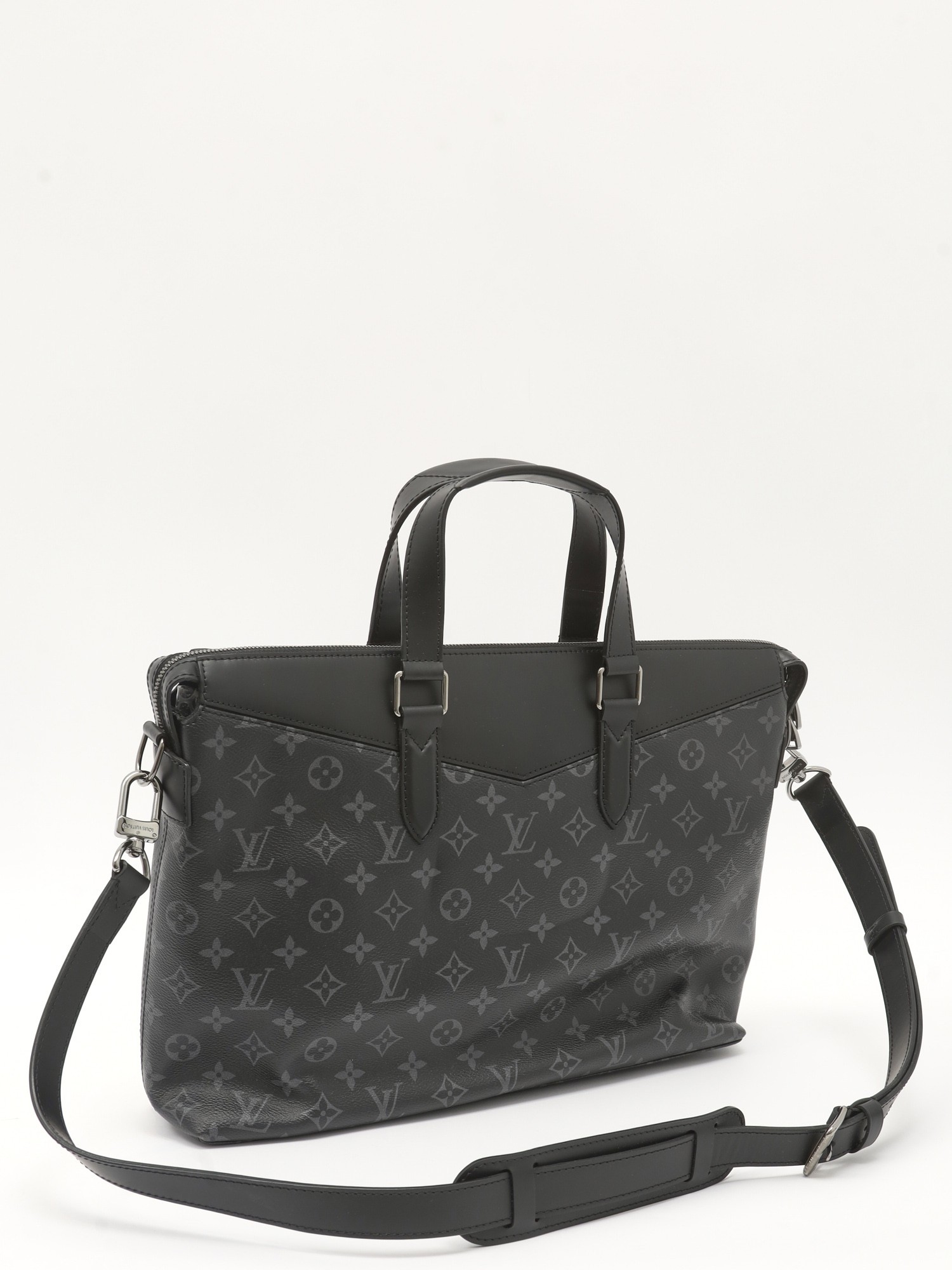 Louis Vuitton Explorer  3