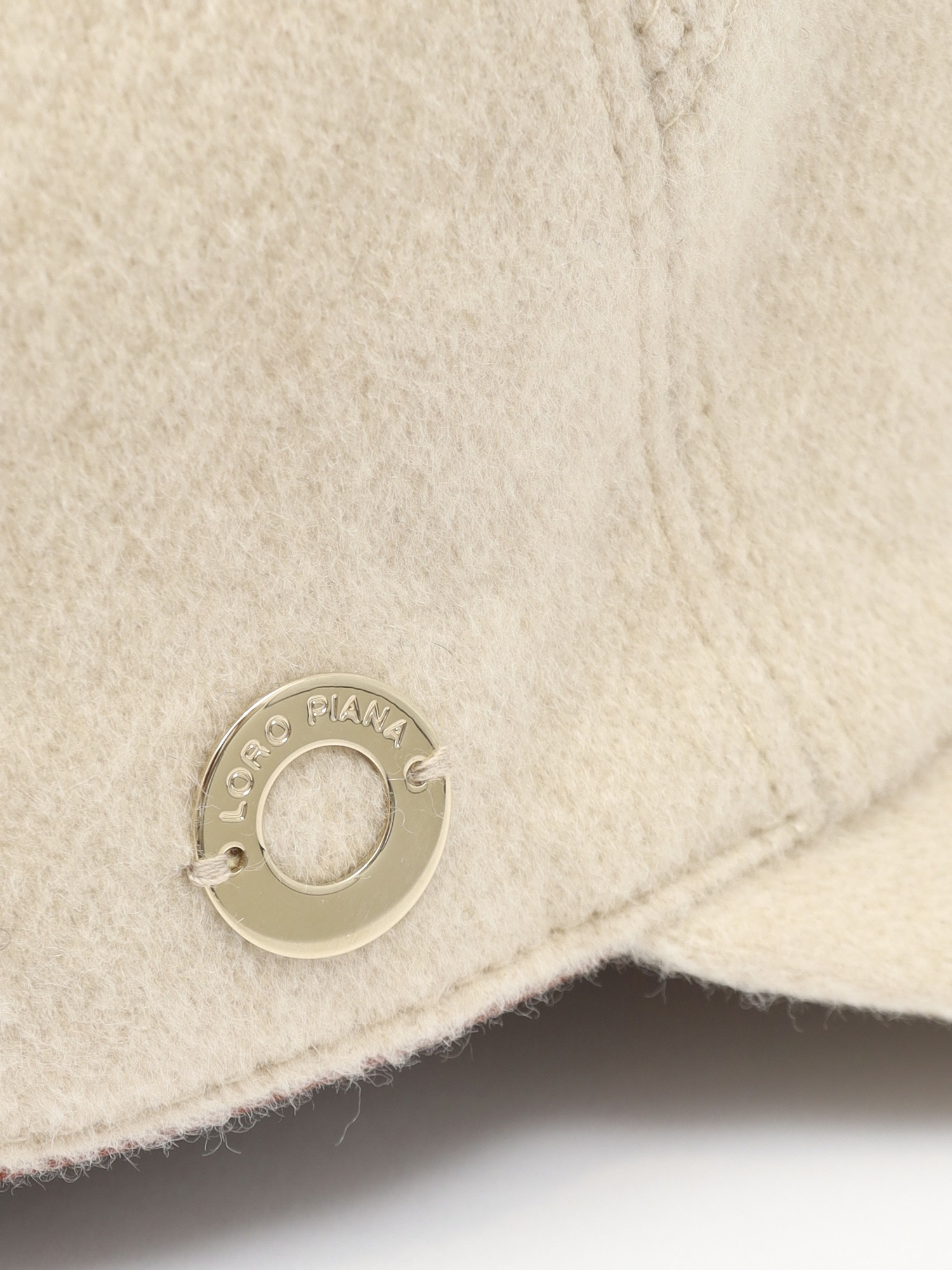 Loro Piana Cap 4