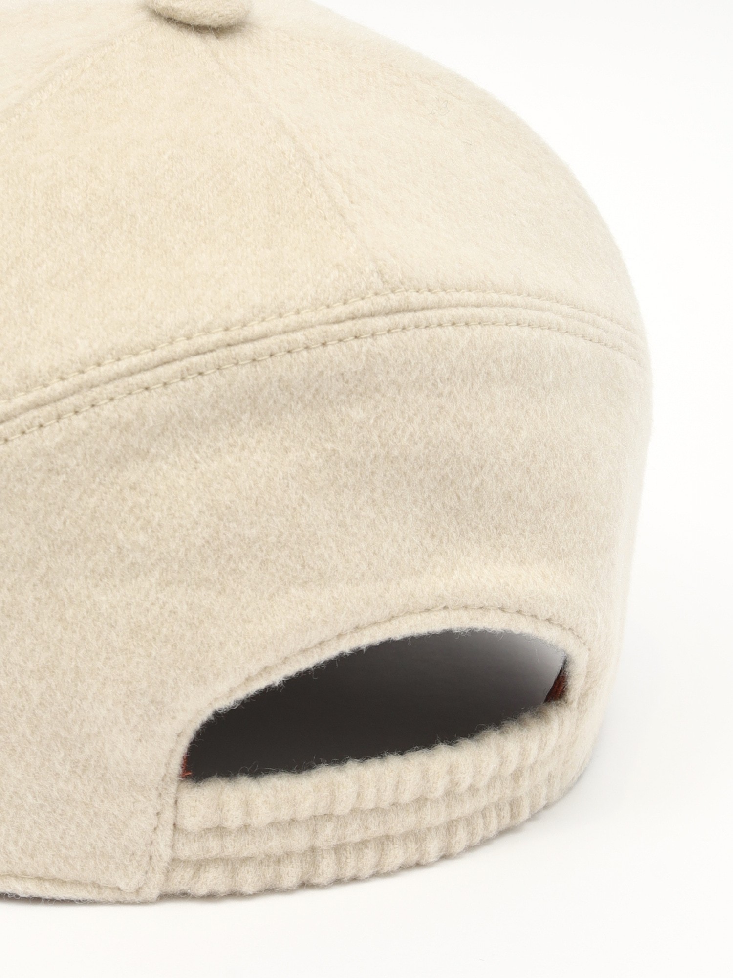 Loro Piana Cap 5