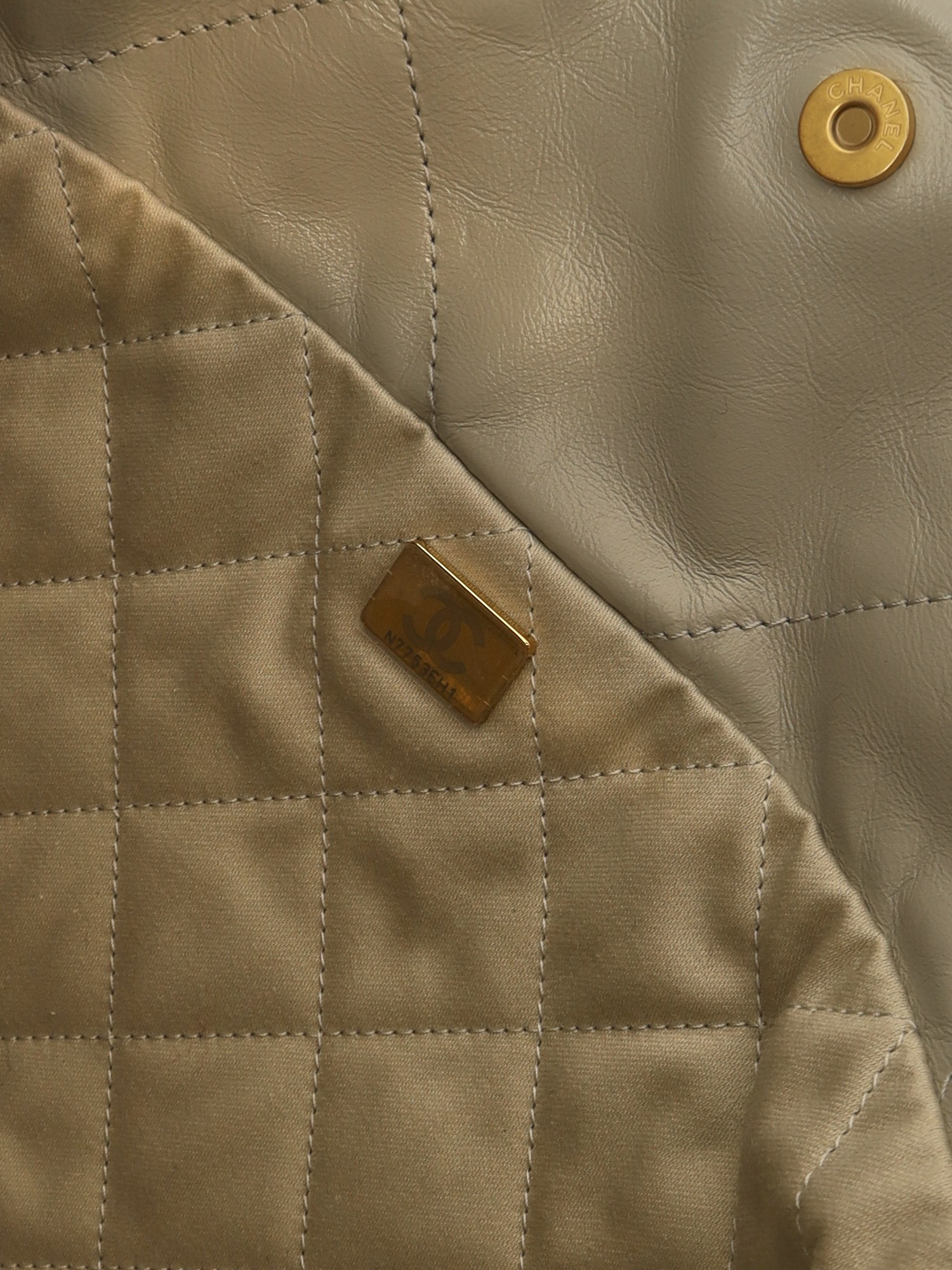 Chanel 22 11
