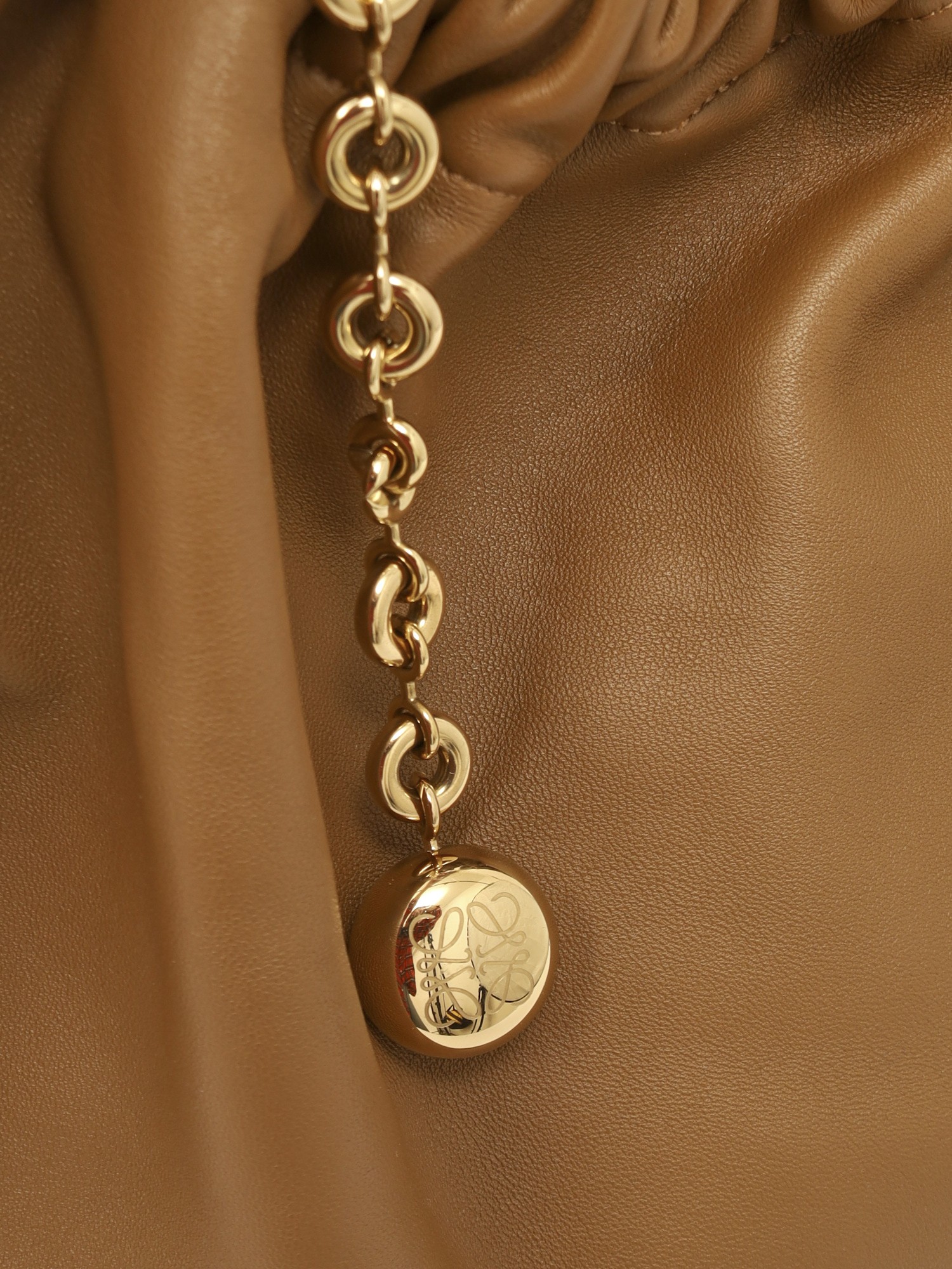 Loewe Squeeze  5
