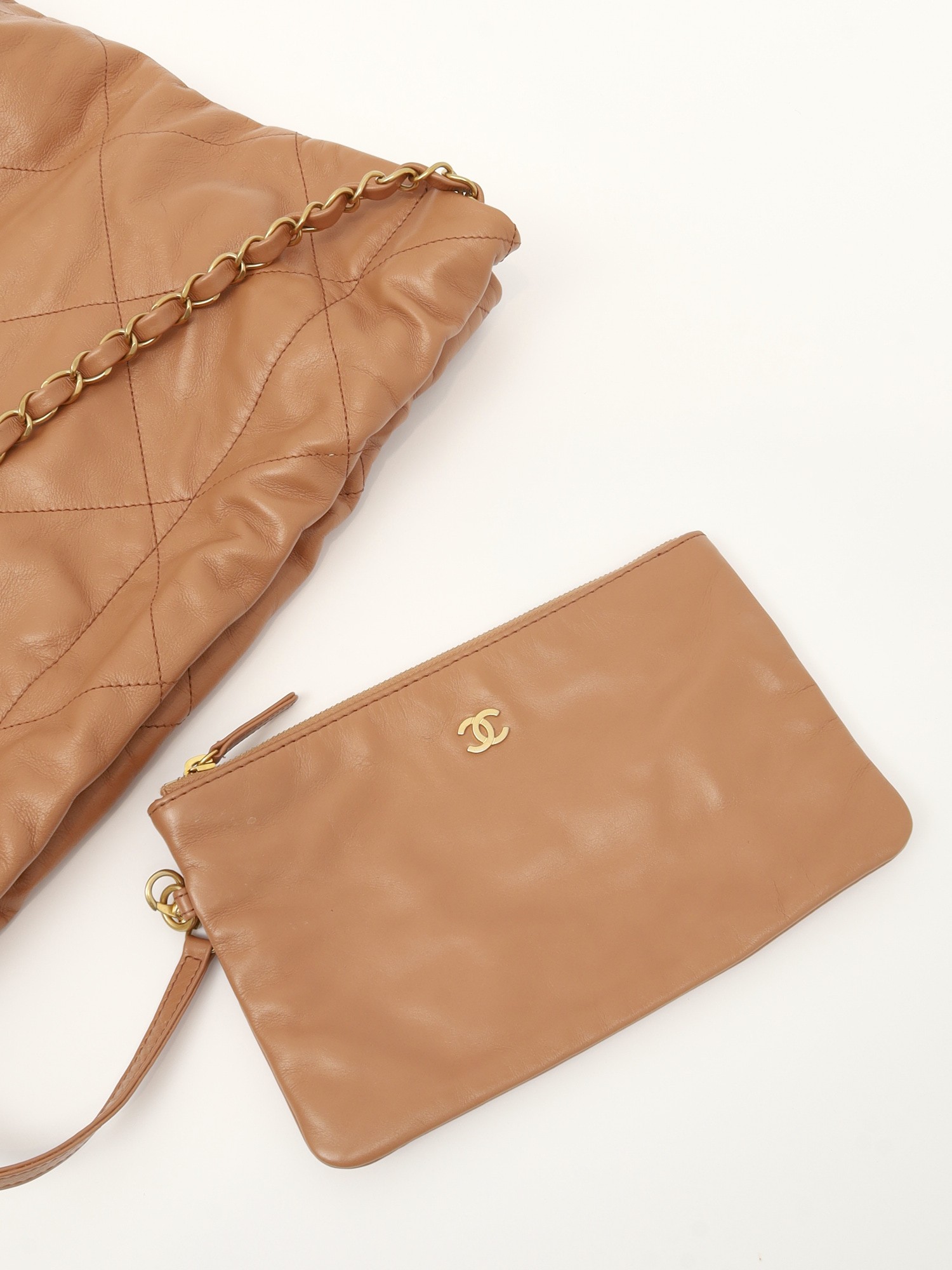 Chanel 22 10