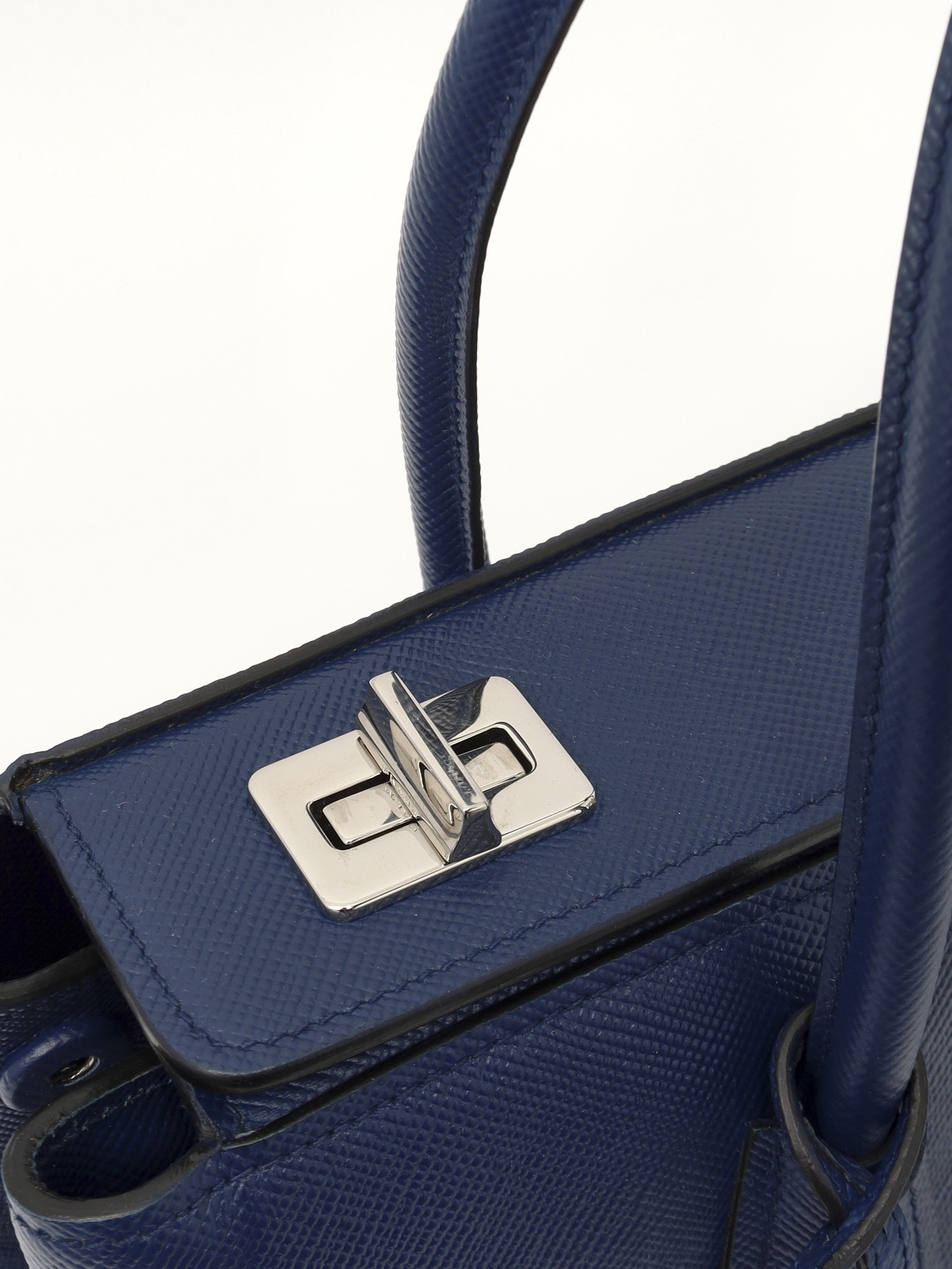 Prada Twin 6