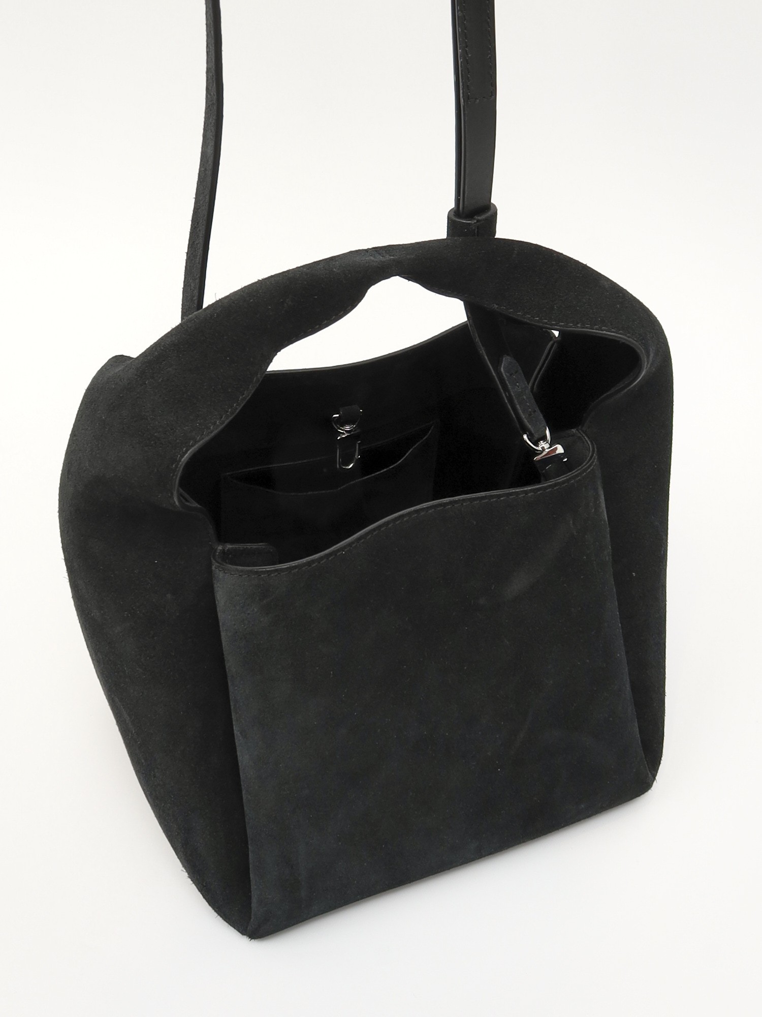 Toteme Bucket 4