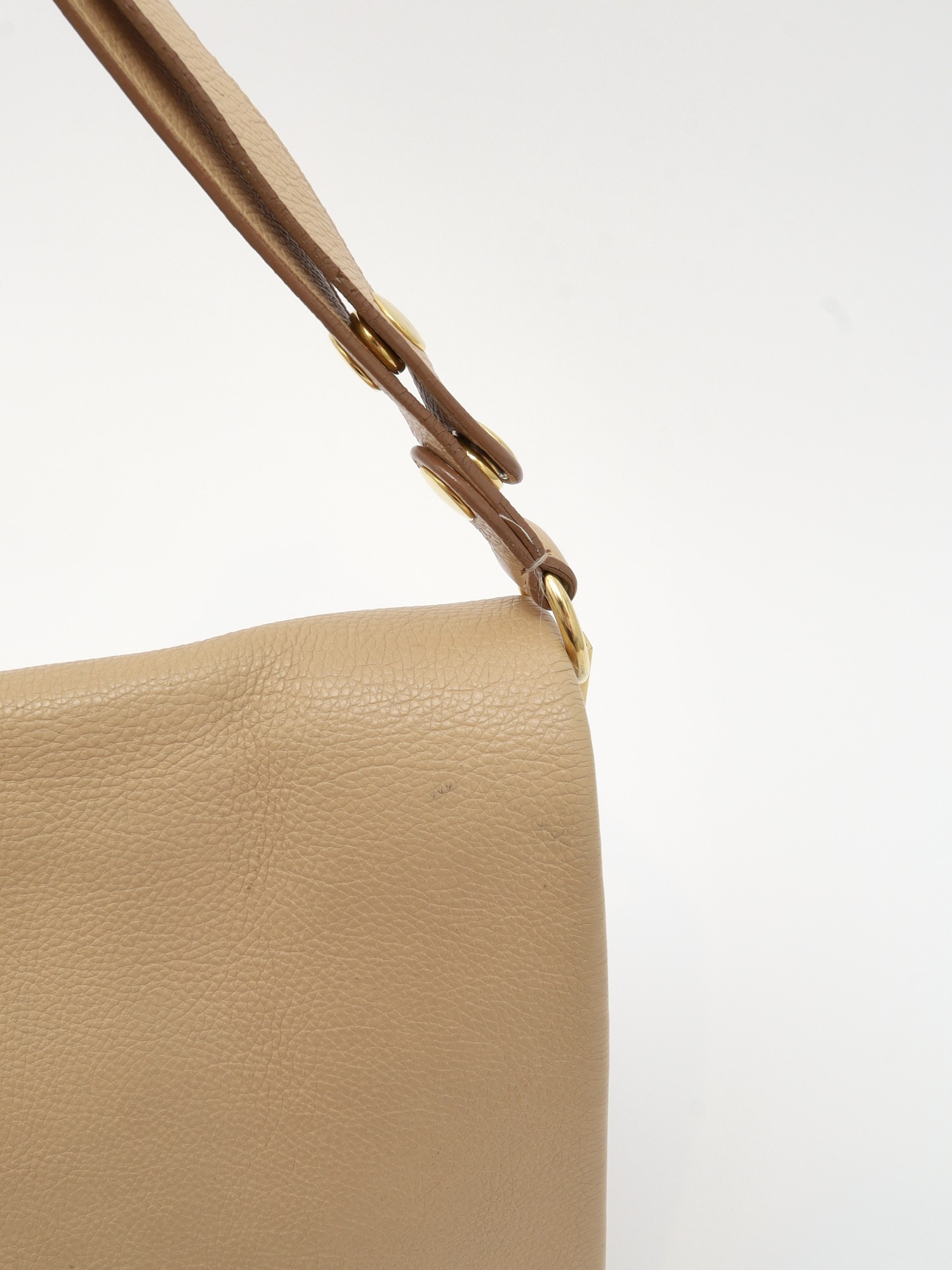 Celine Blade 6