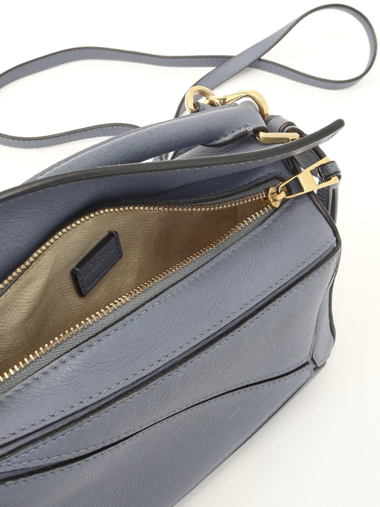 Loewe Puzzle 17