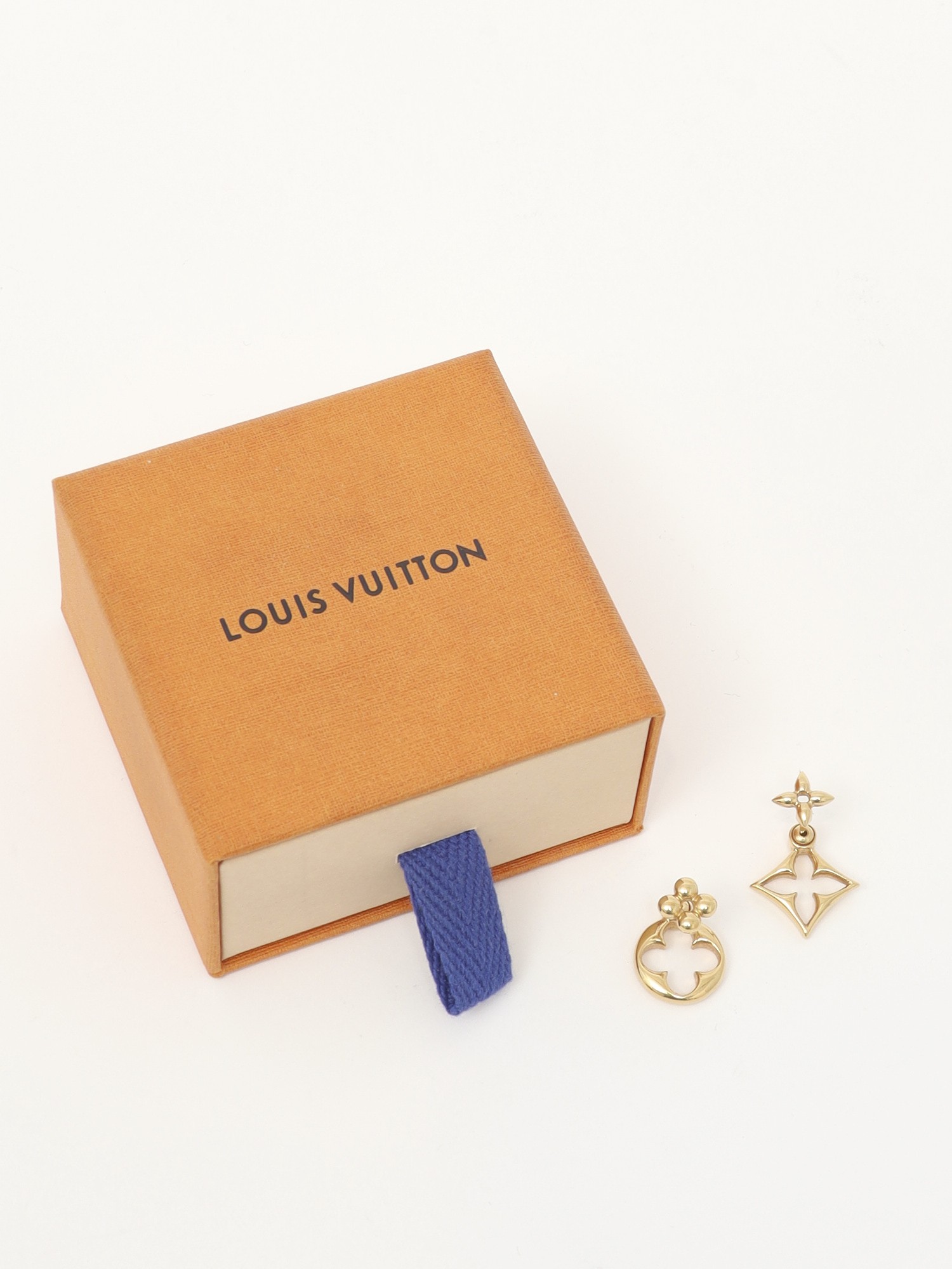 Louis Vuitton Earrings 2