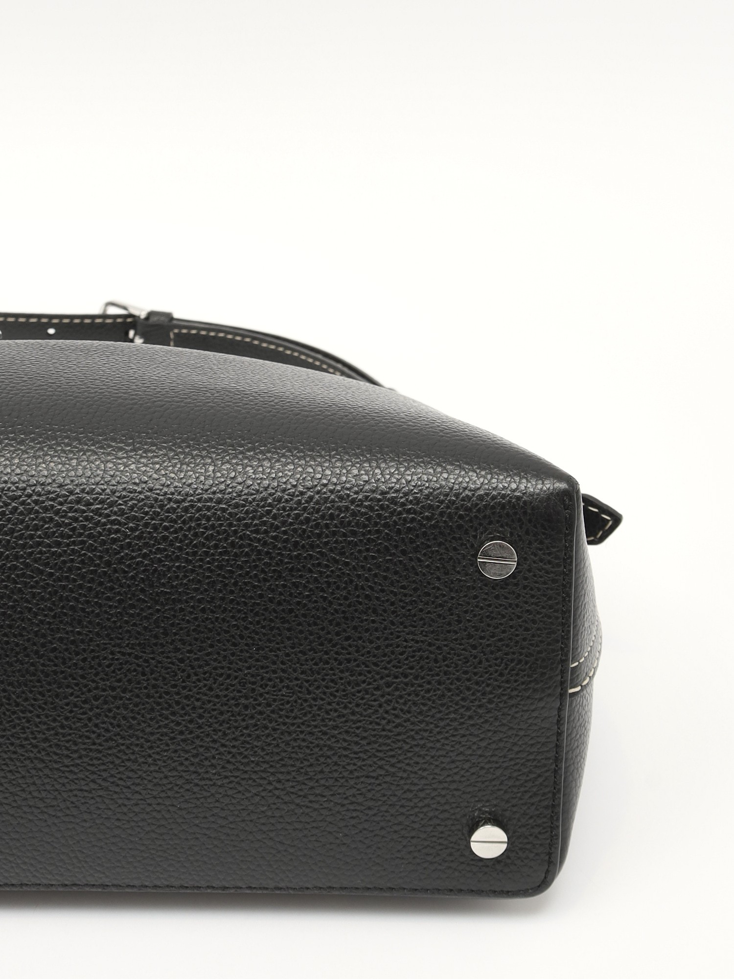 Toteme T-Lock 7