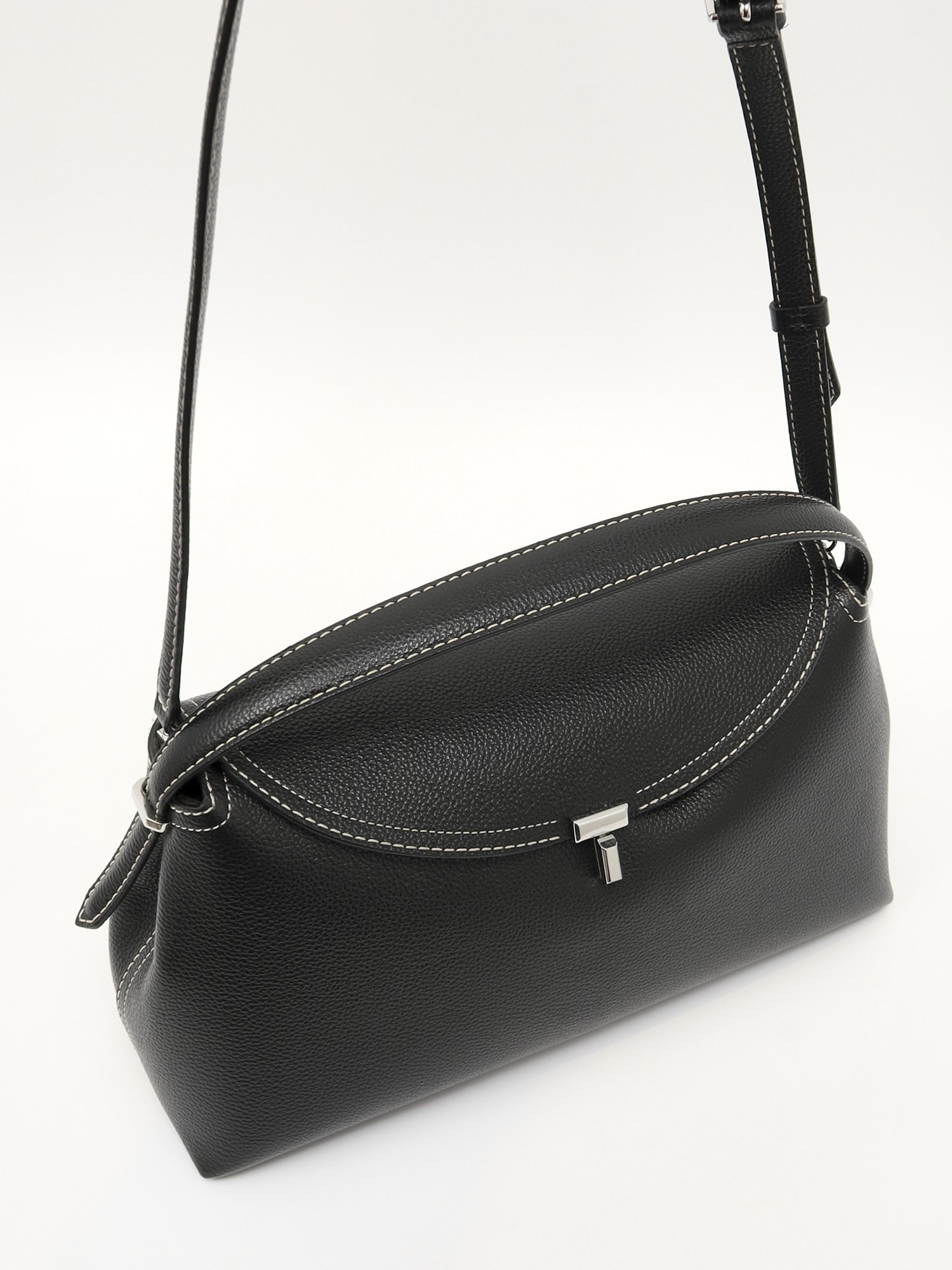 Toteme T-Lock 4