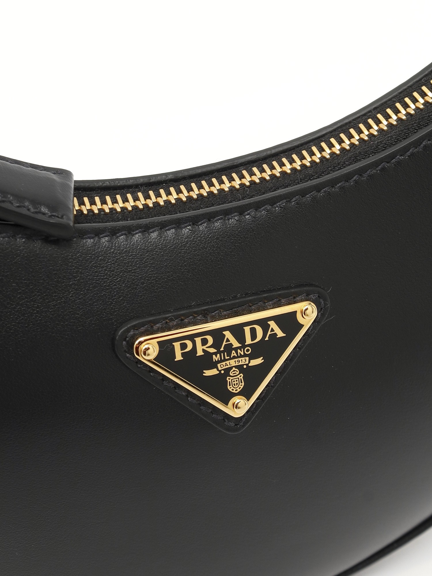 Prada Arque 5