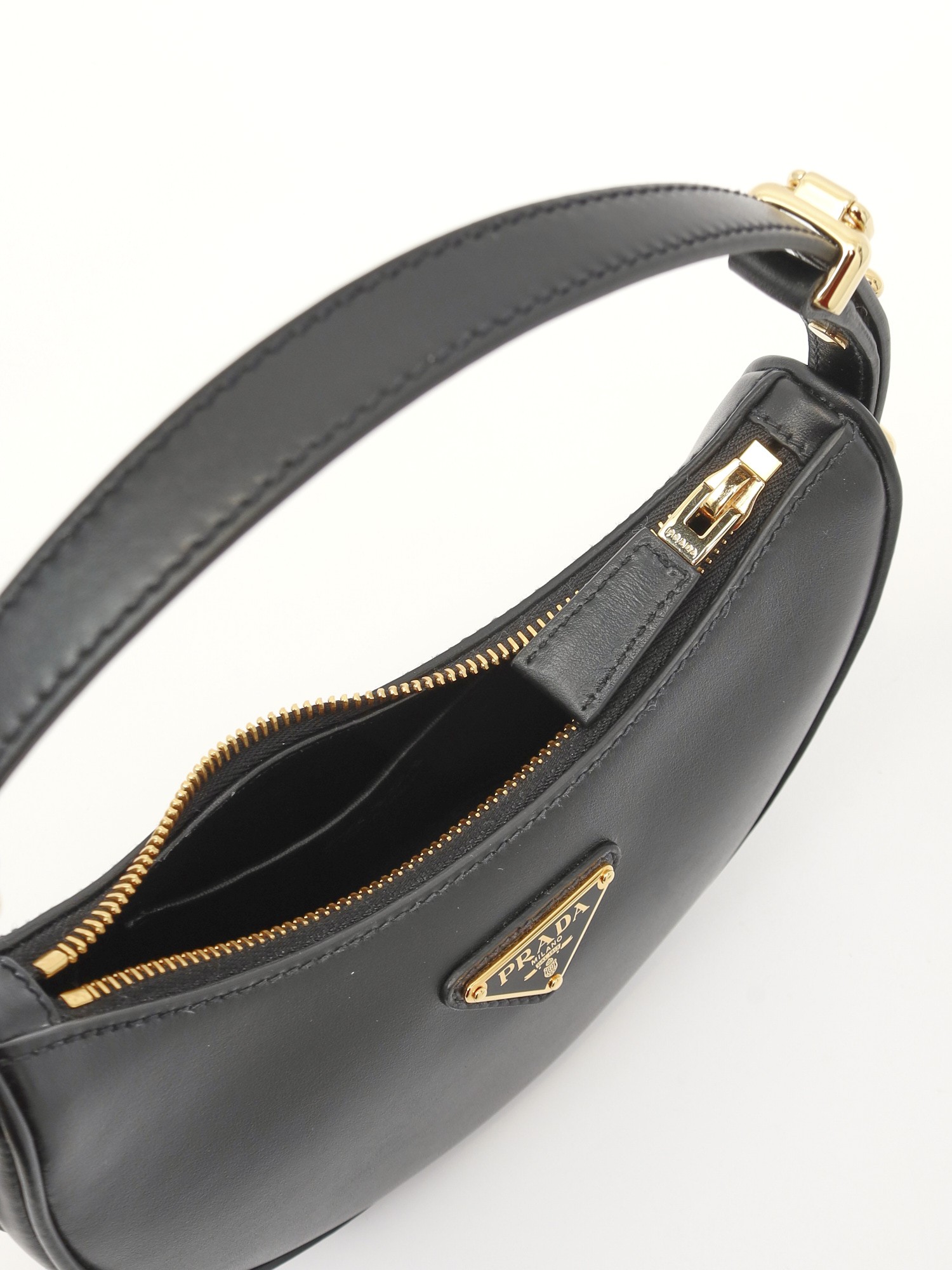 Prada Arque 9