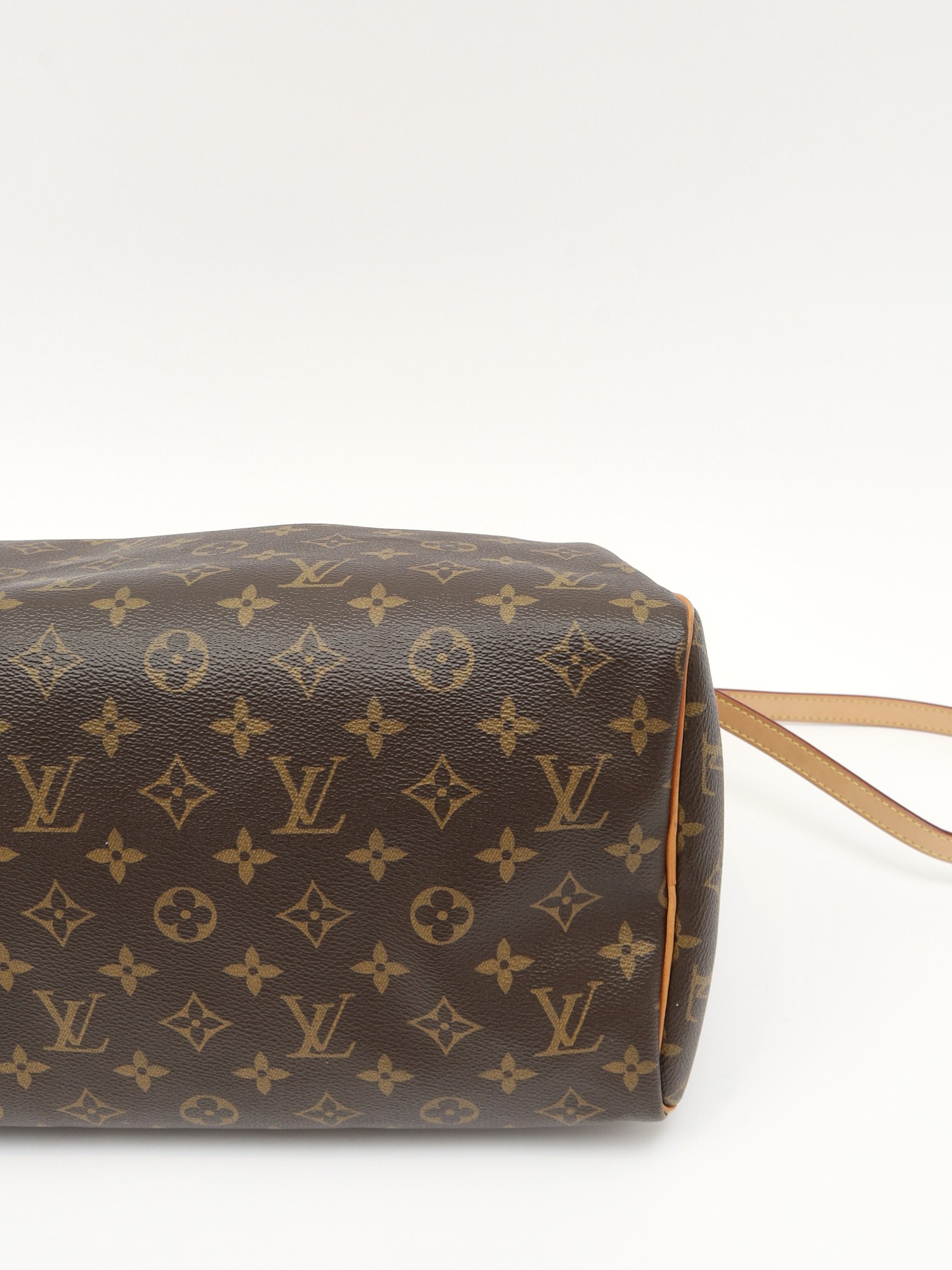 Louis Vuitton Speedy 9