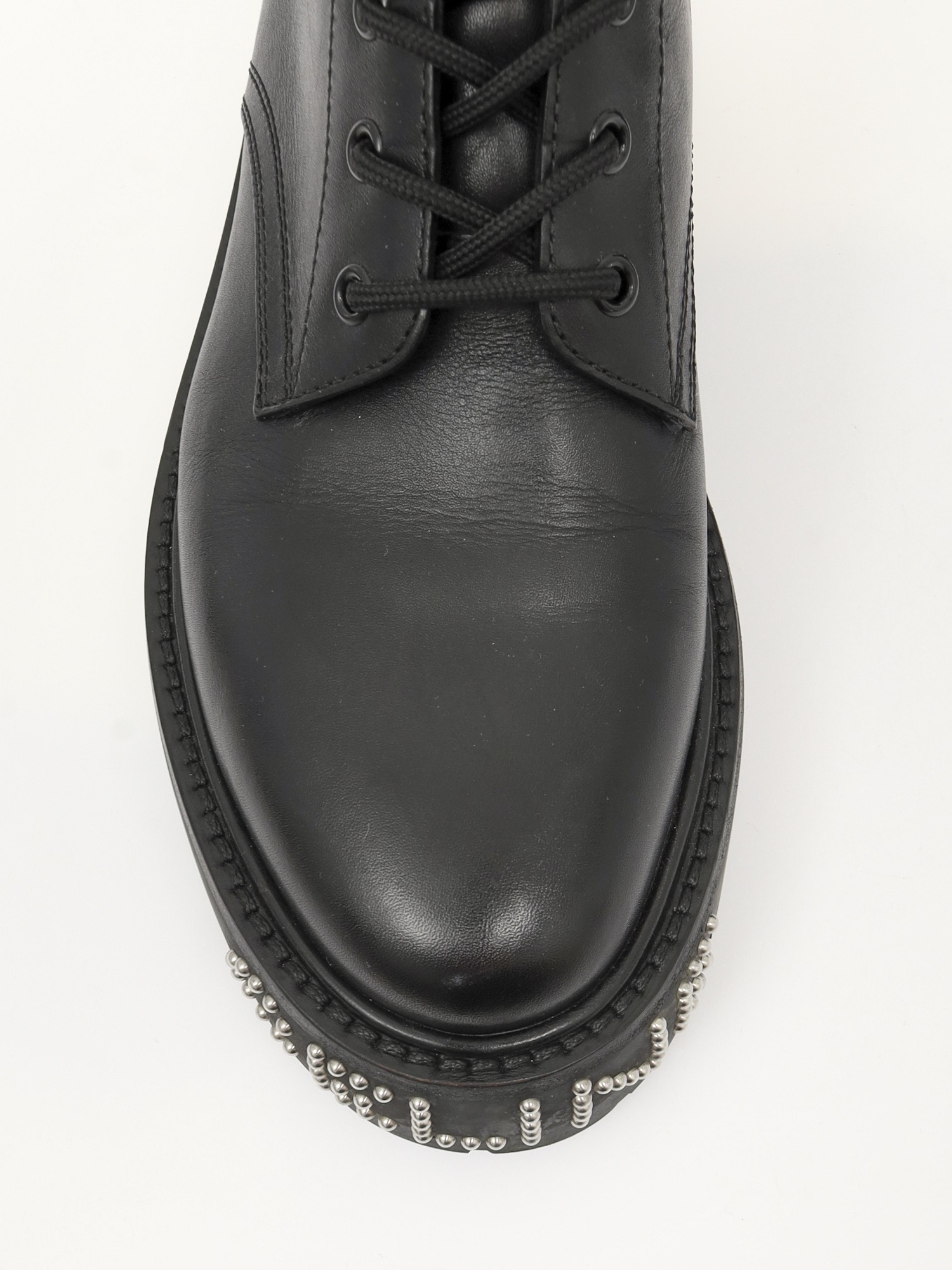 Celine None 39 4
