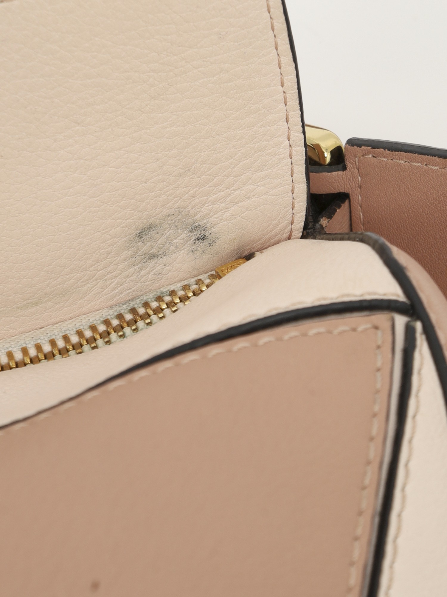 Loewe Puzzle  15