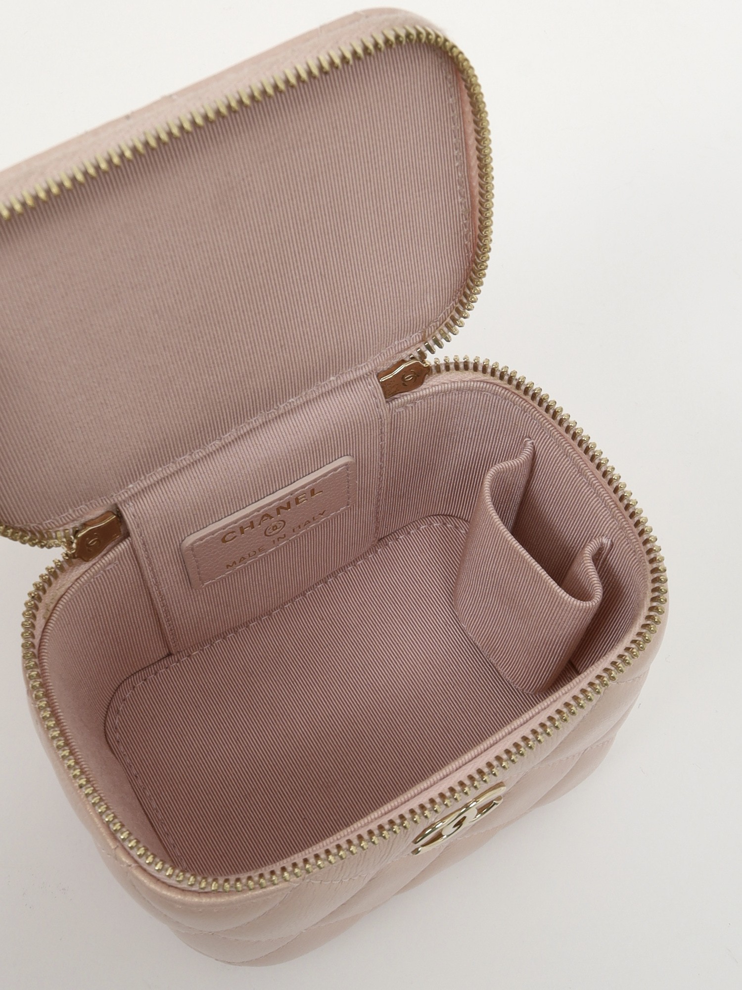 Chanel Vanity 9