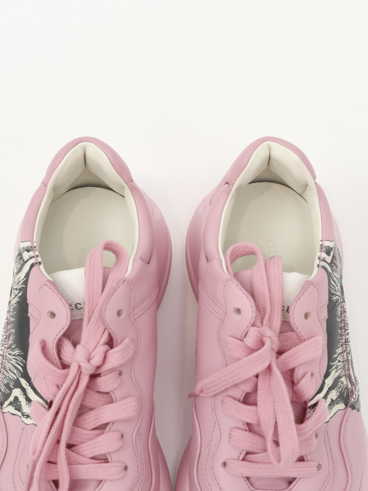 Gucci Shoes 37.5 7