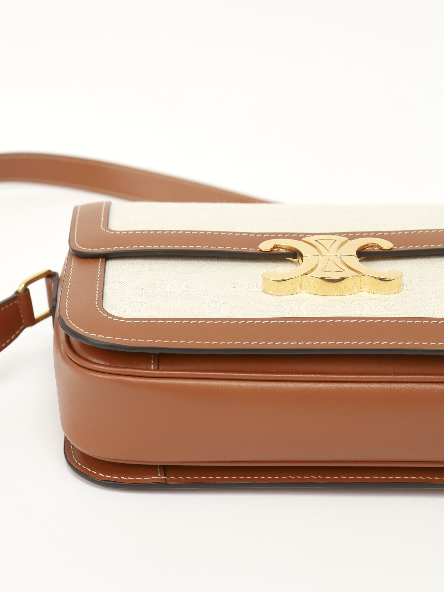 Celine Triomphe 6