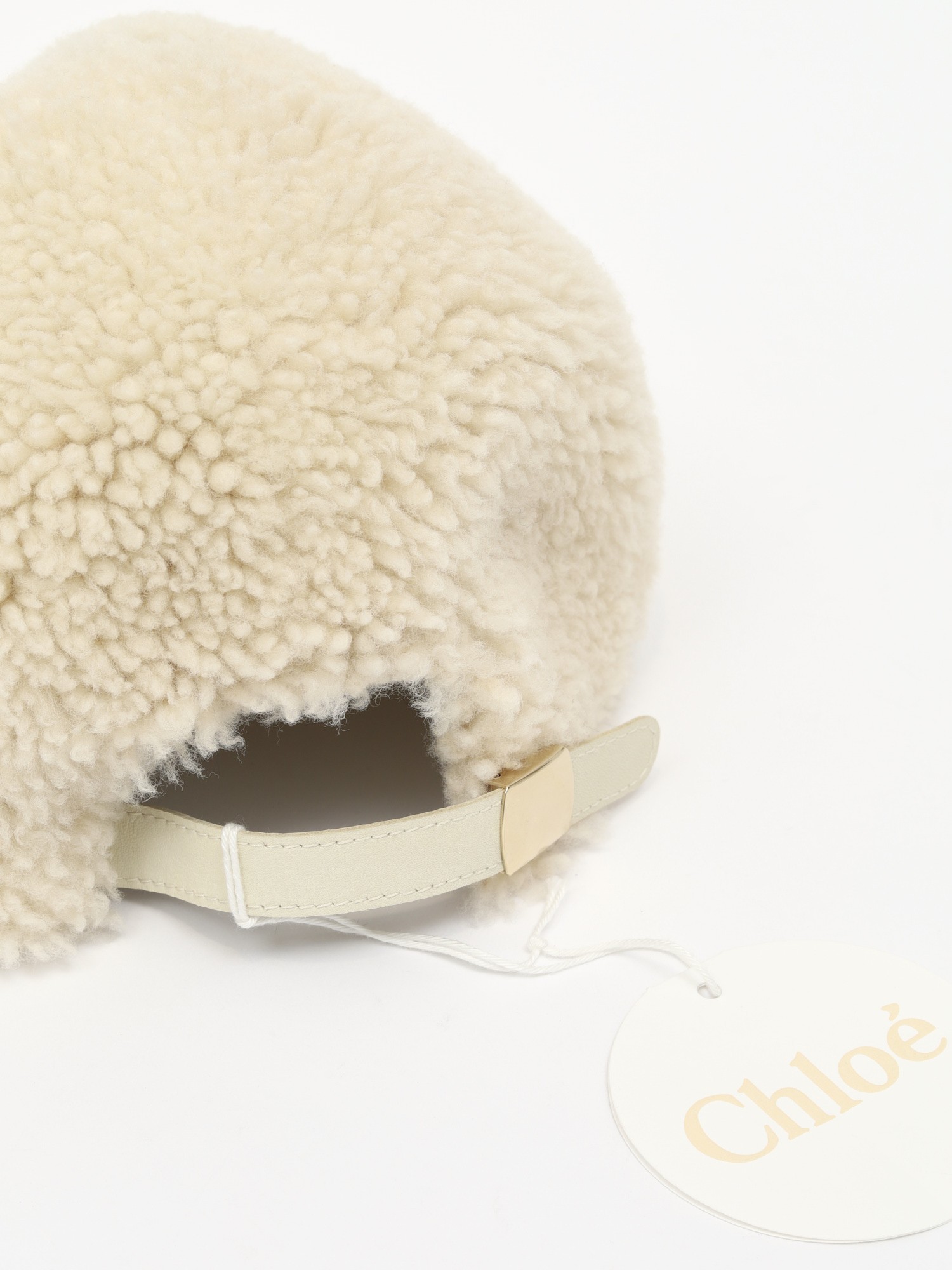 Chloe Cap 4