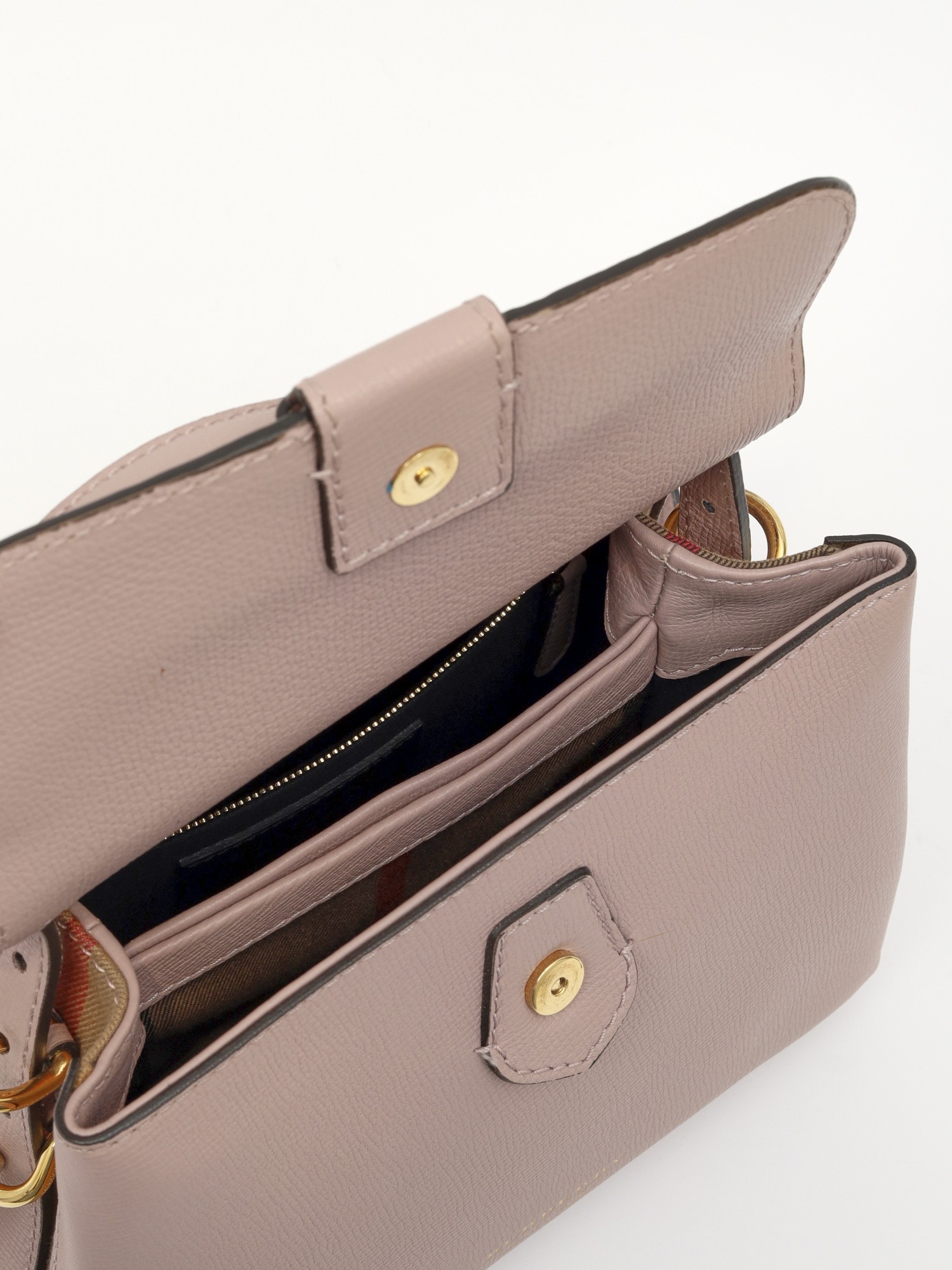 Burberry Camberley 11