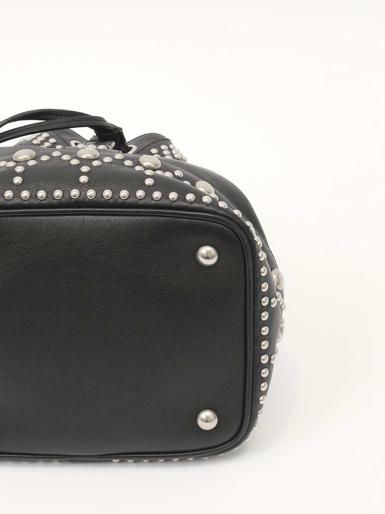 Saint Laurent Y 7