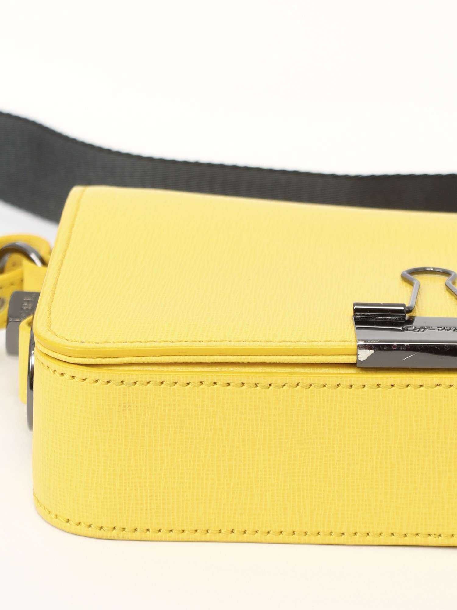 Off-White Binder 8