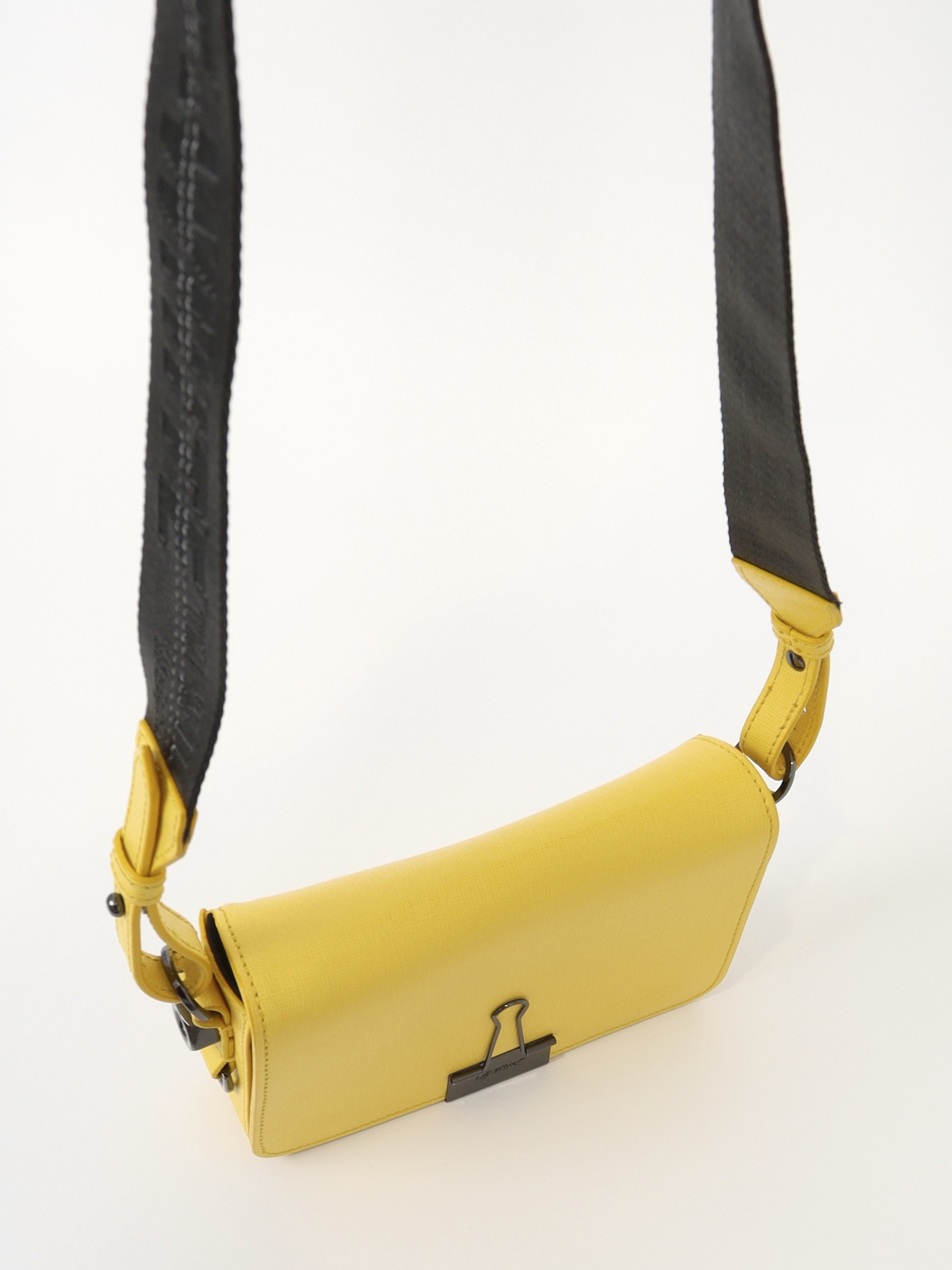 Off-White Binder 4