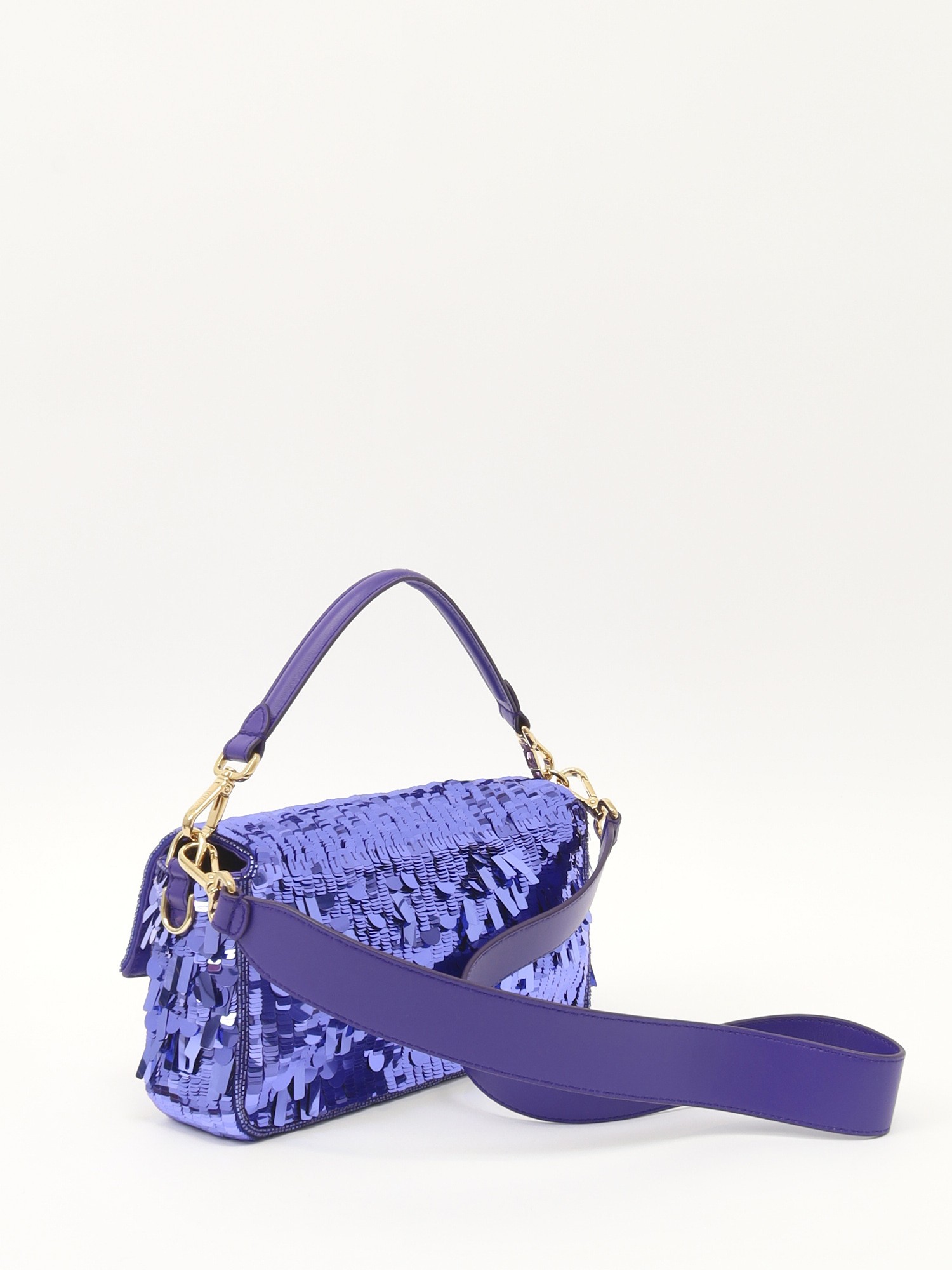 Fendi Baguette  4