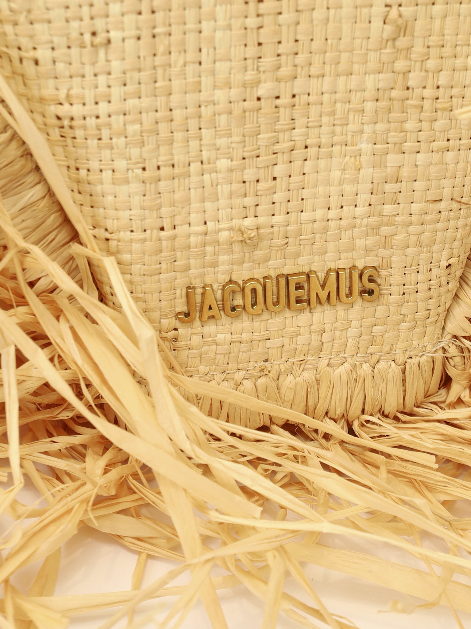 Jacquemus Le Baci 5