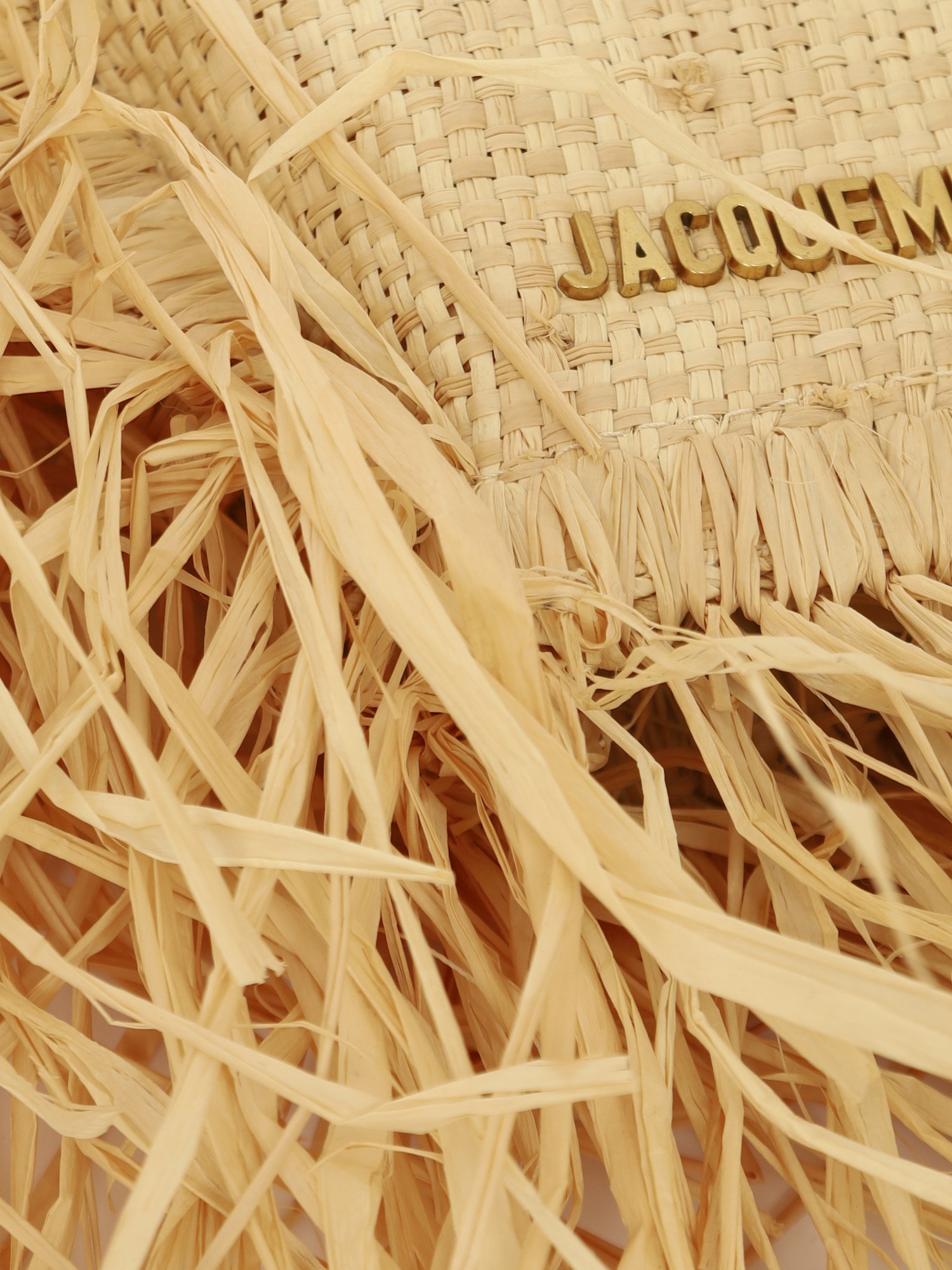 Jacquemus Le Baci 7