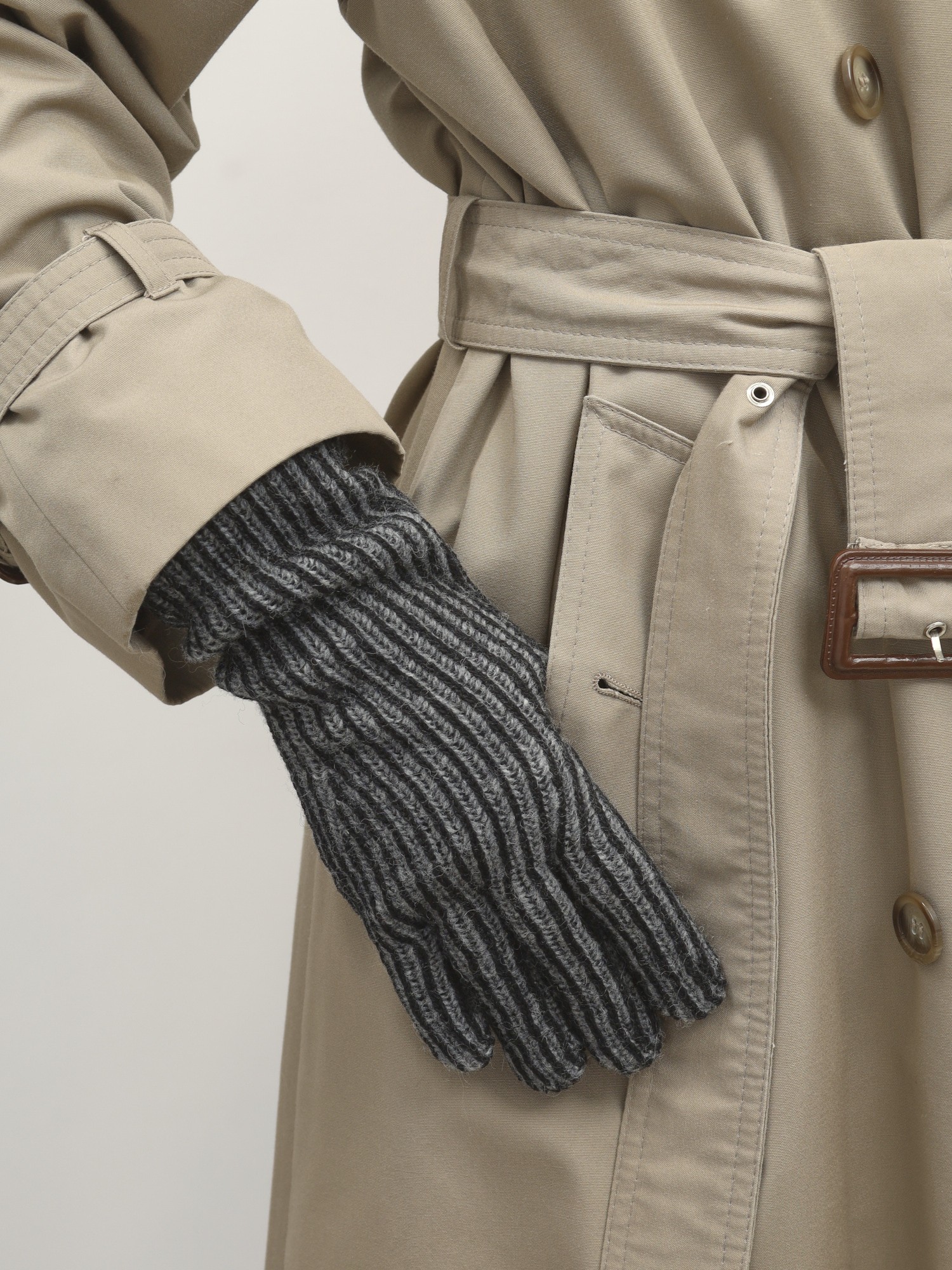 Acne Studios Gloves 1