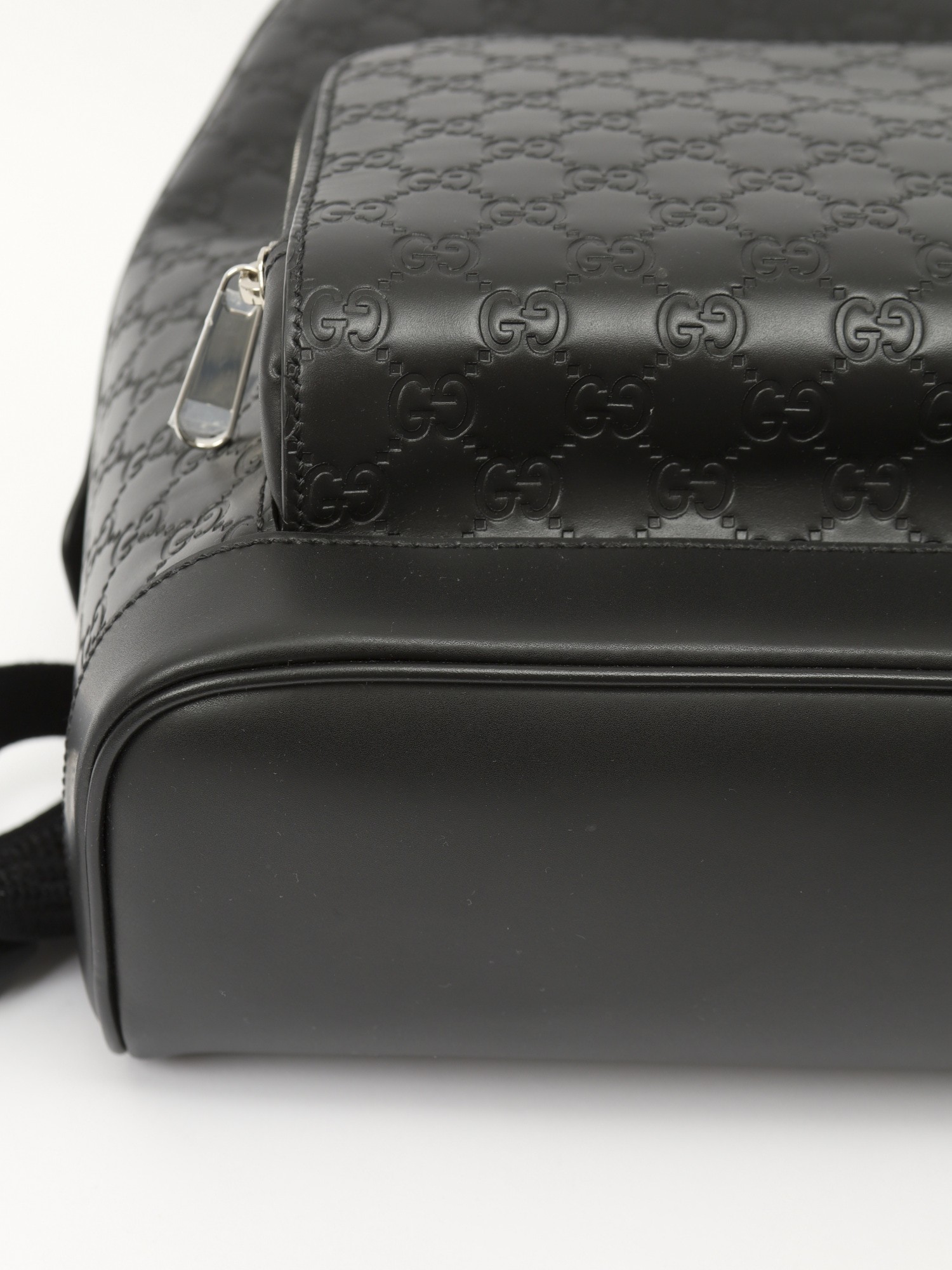 Gucci GG Supreme 9