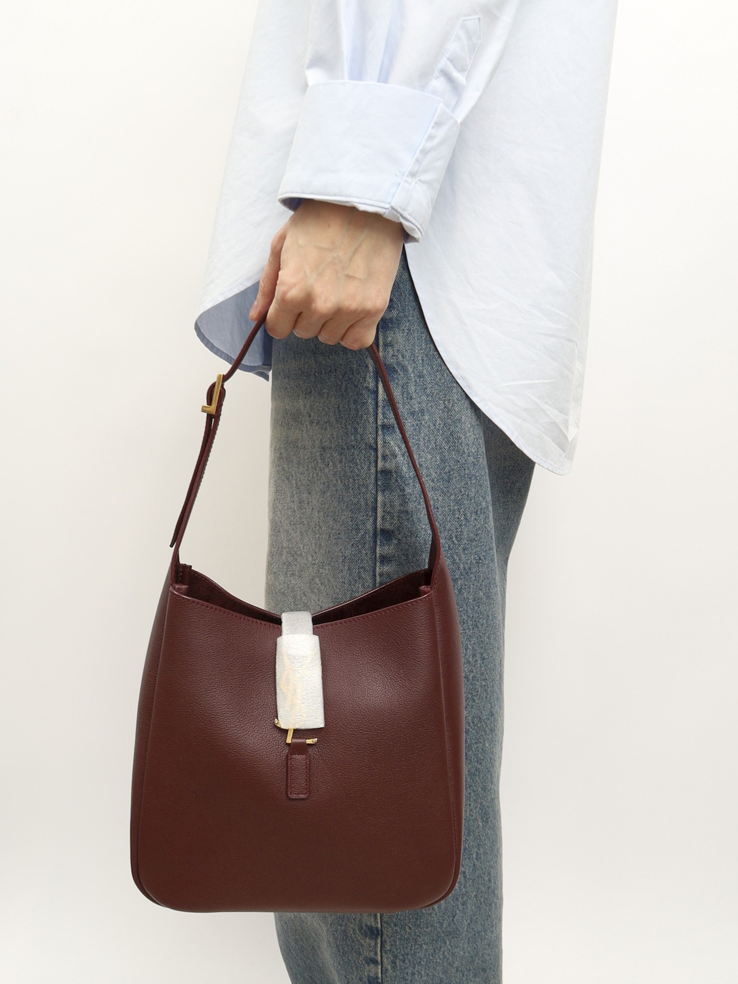 Saint Laurent Le 5 A 7 1
