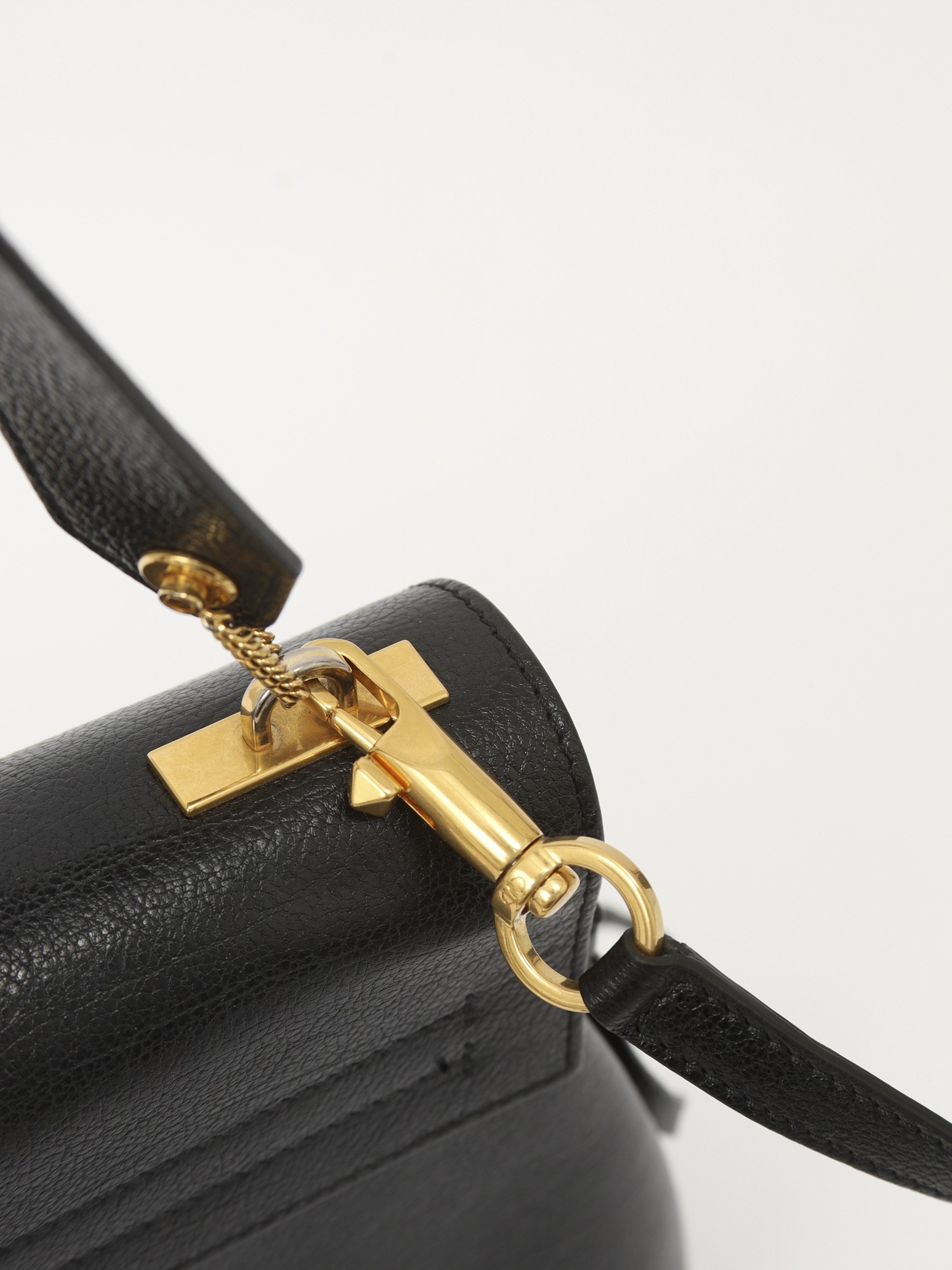 Valentino Vring 6