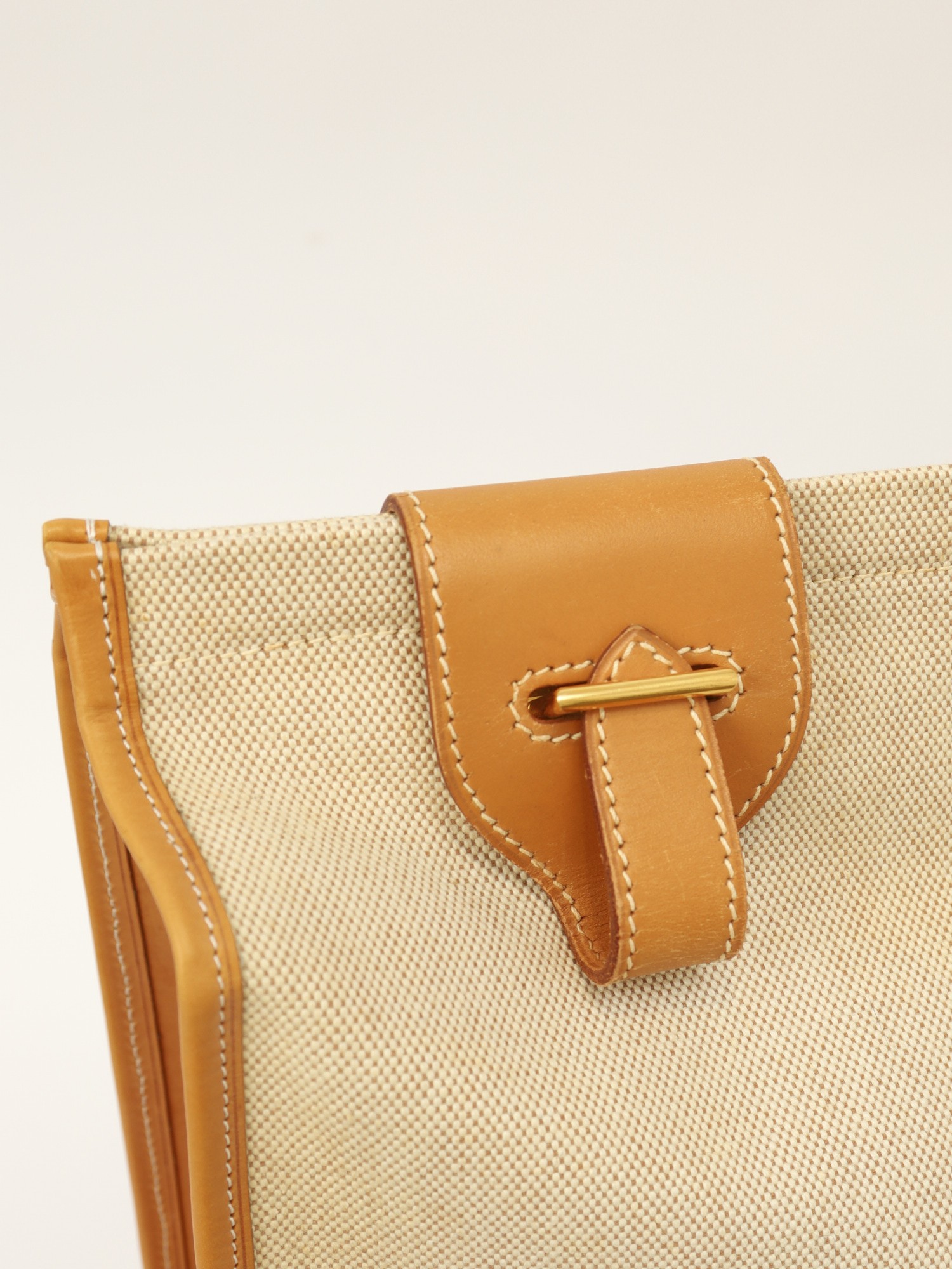 Hermes Hippo 9