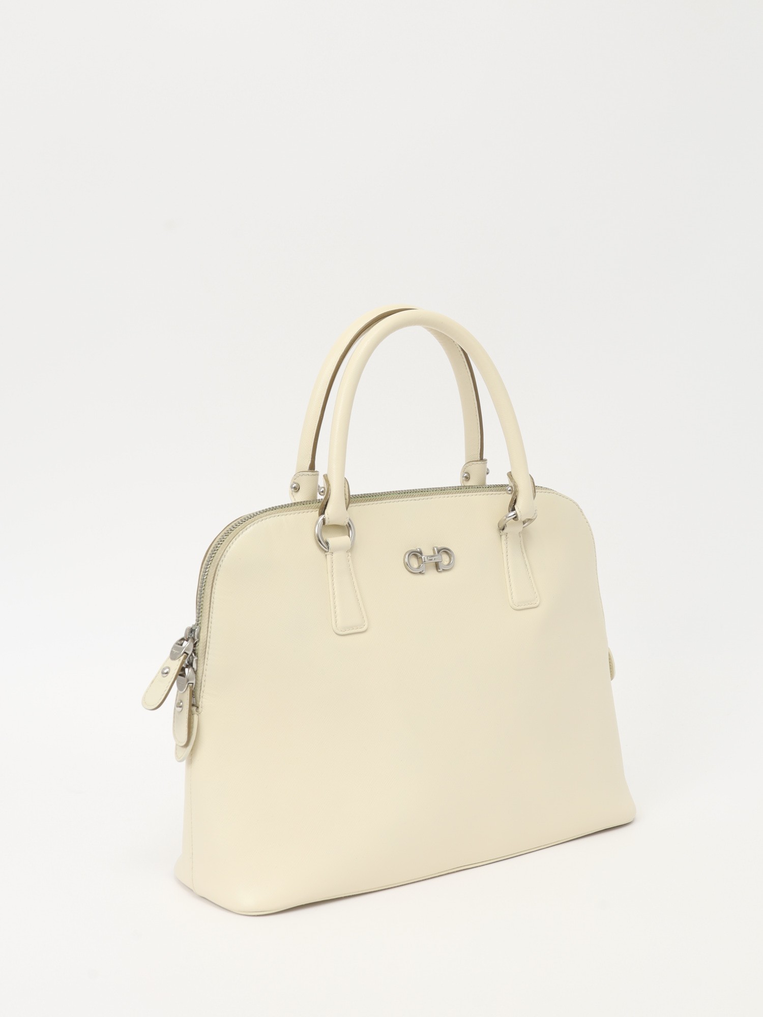 Salvatore Ferragamo Leather Bag 2