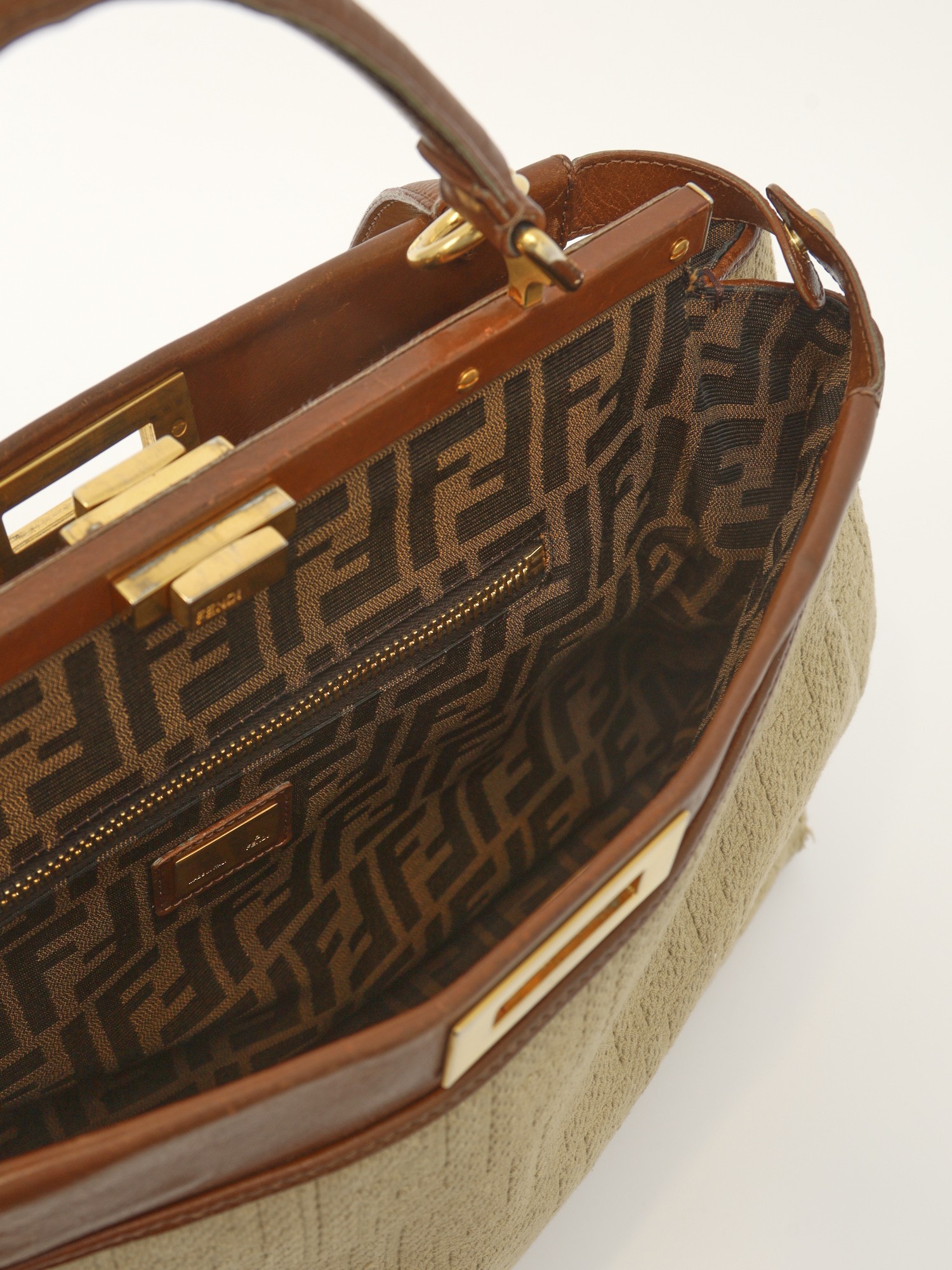 Fendi Peekaboo 16