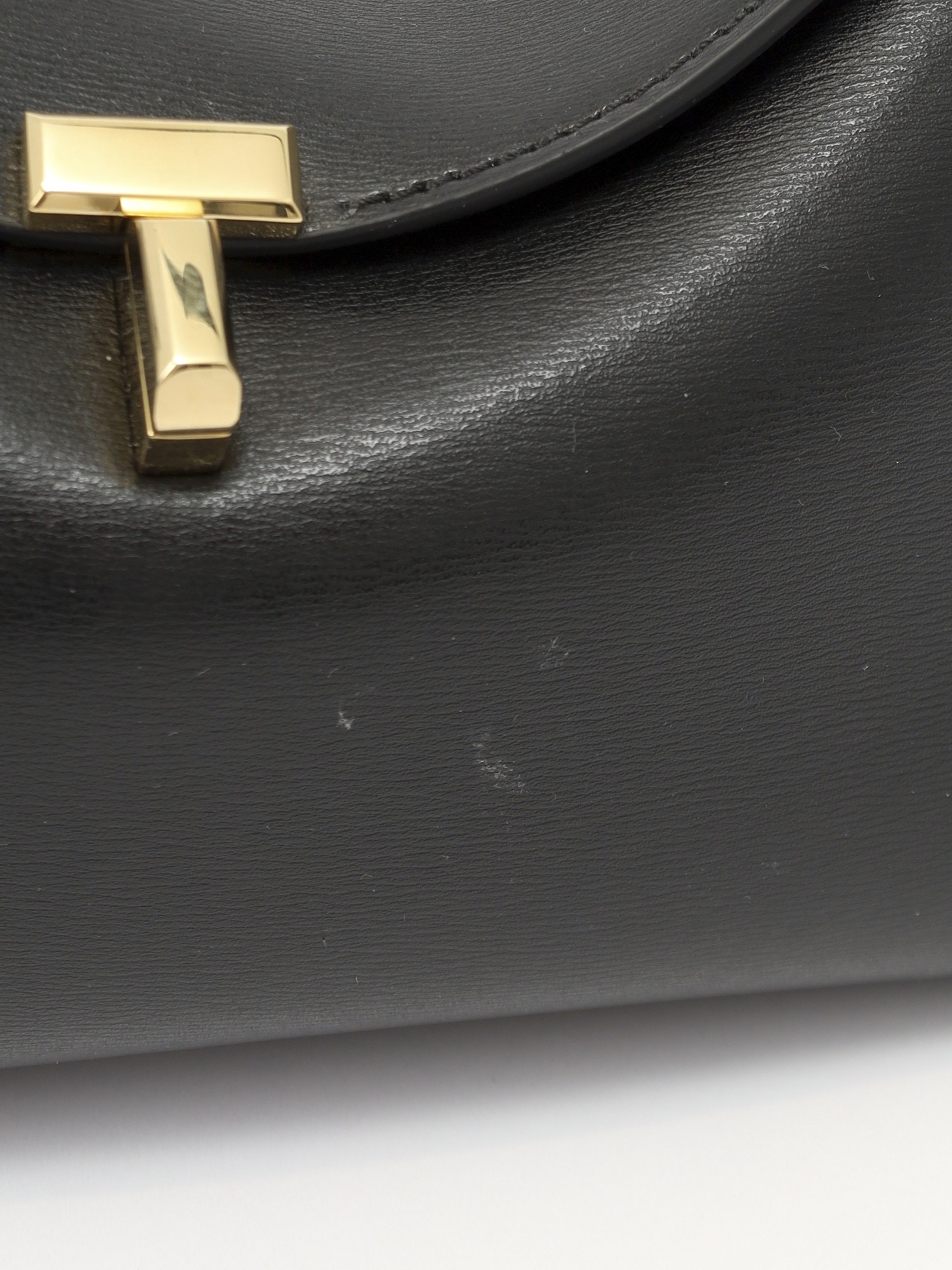 Toteme T-Lock 6