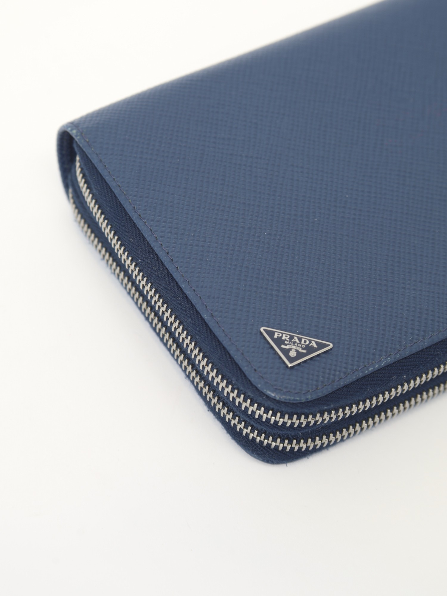 Prada Wallet  3