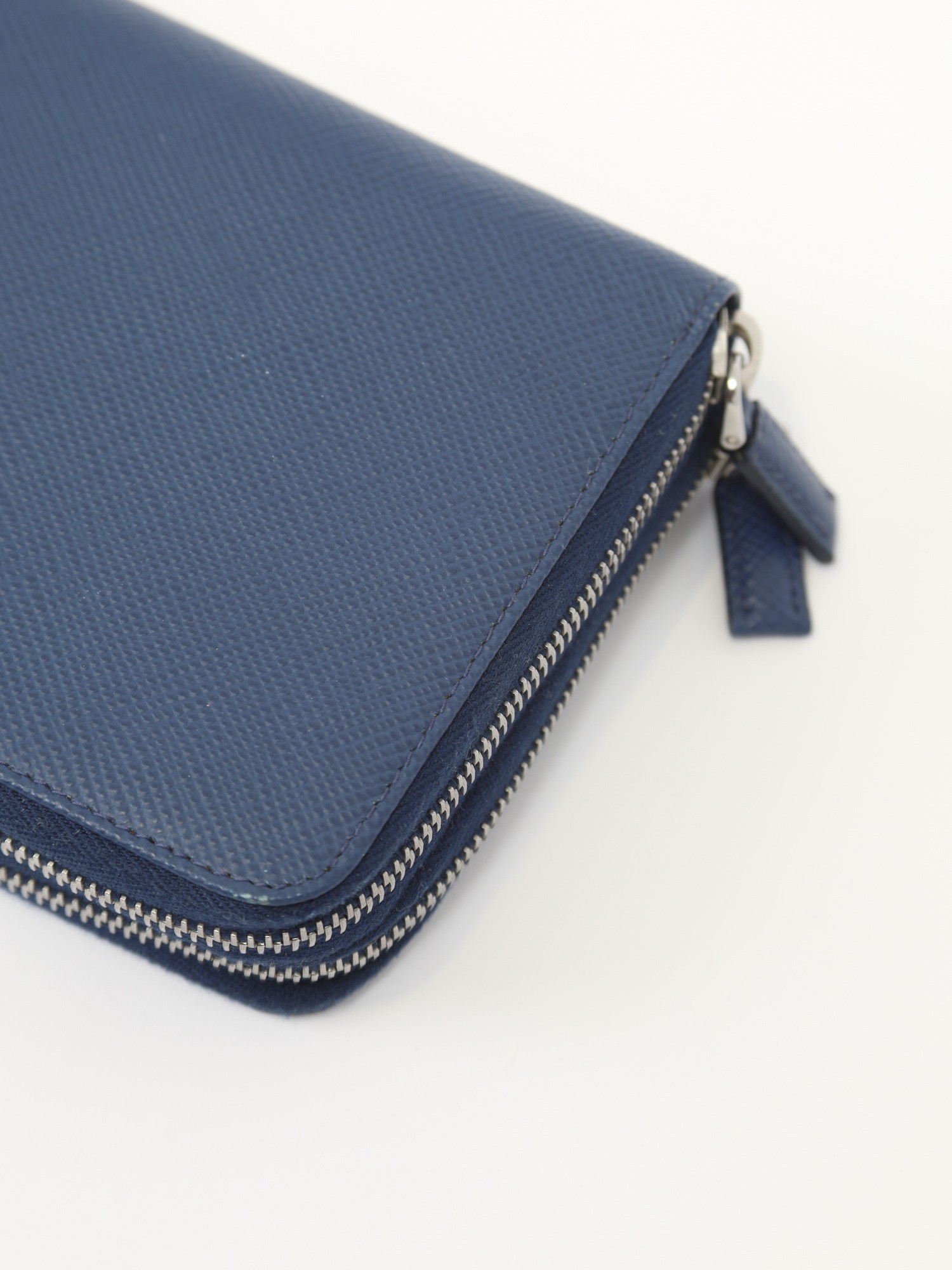 Prada Wallet  5
