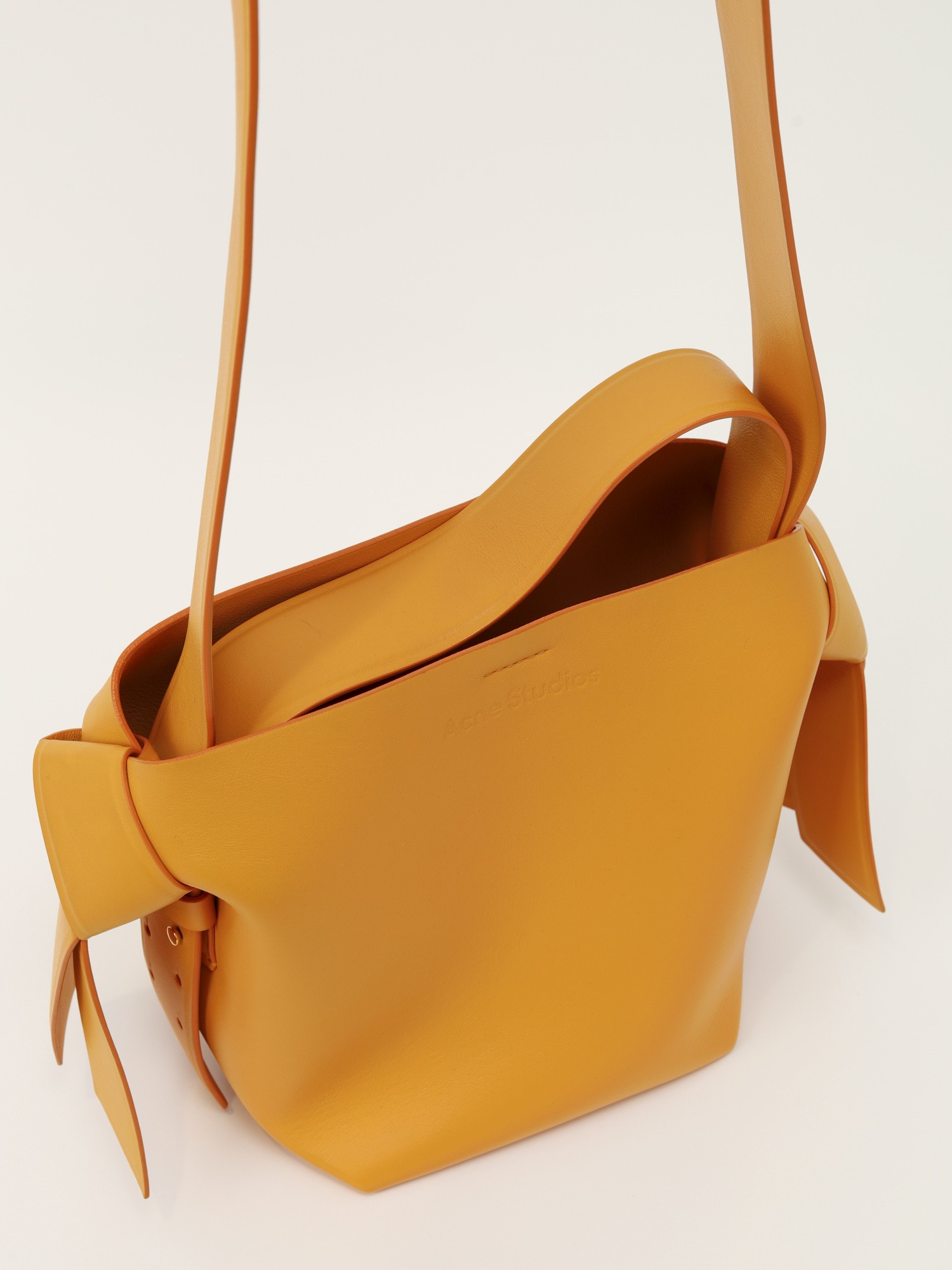 Acne Studios Musubi 4
