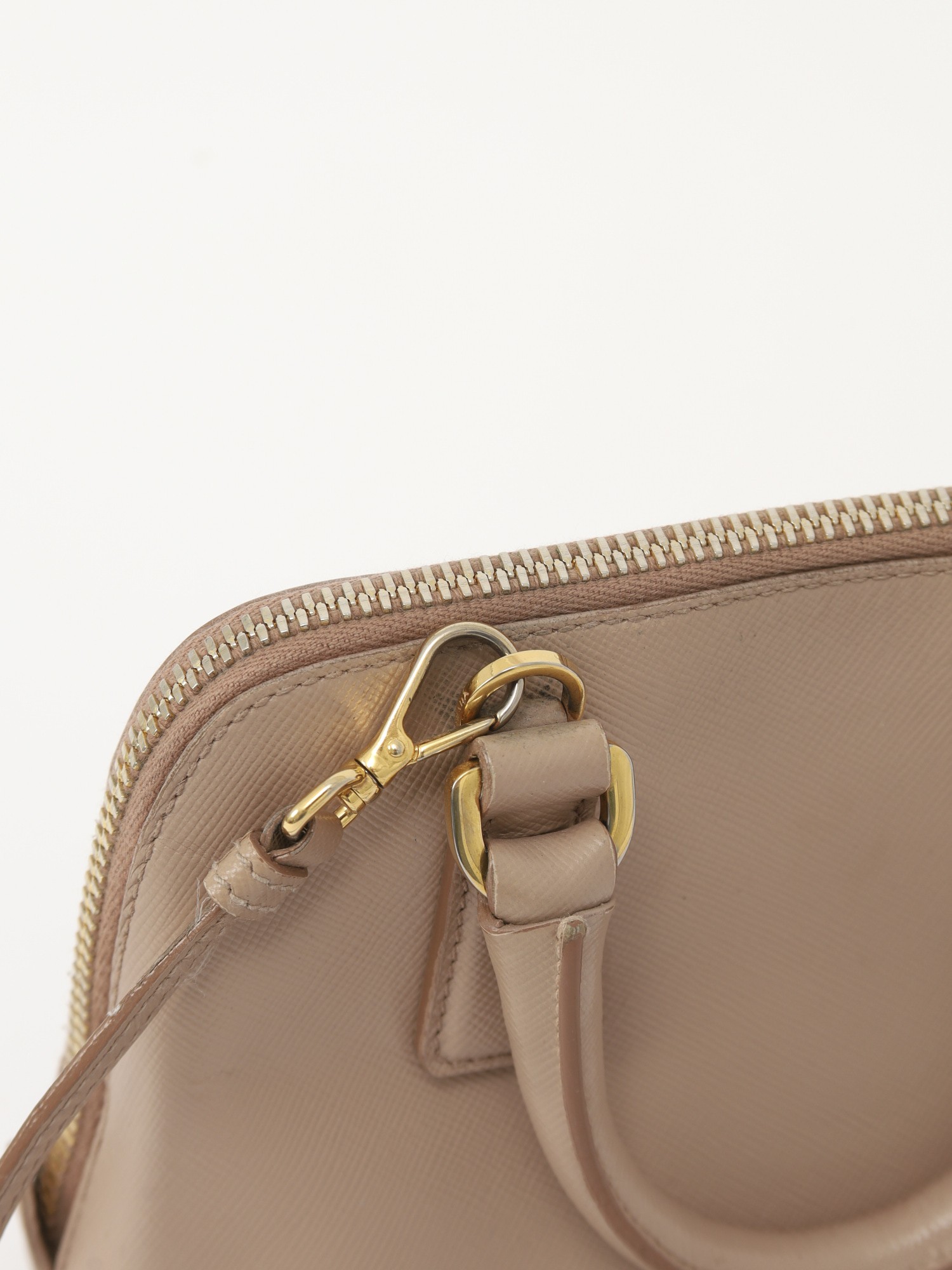 Prada Promenade 7