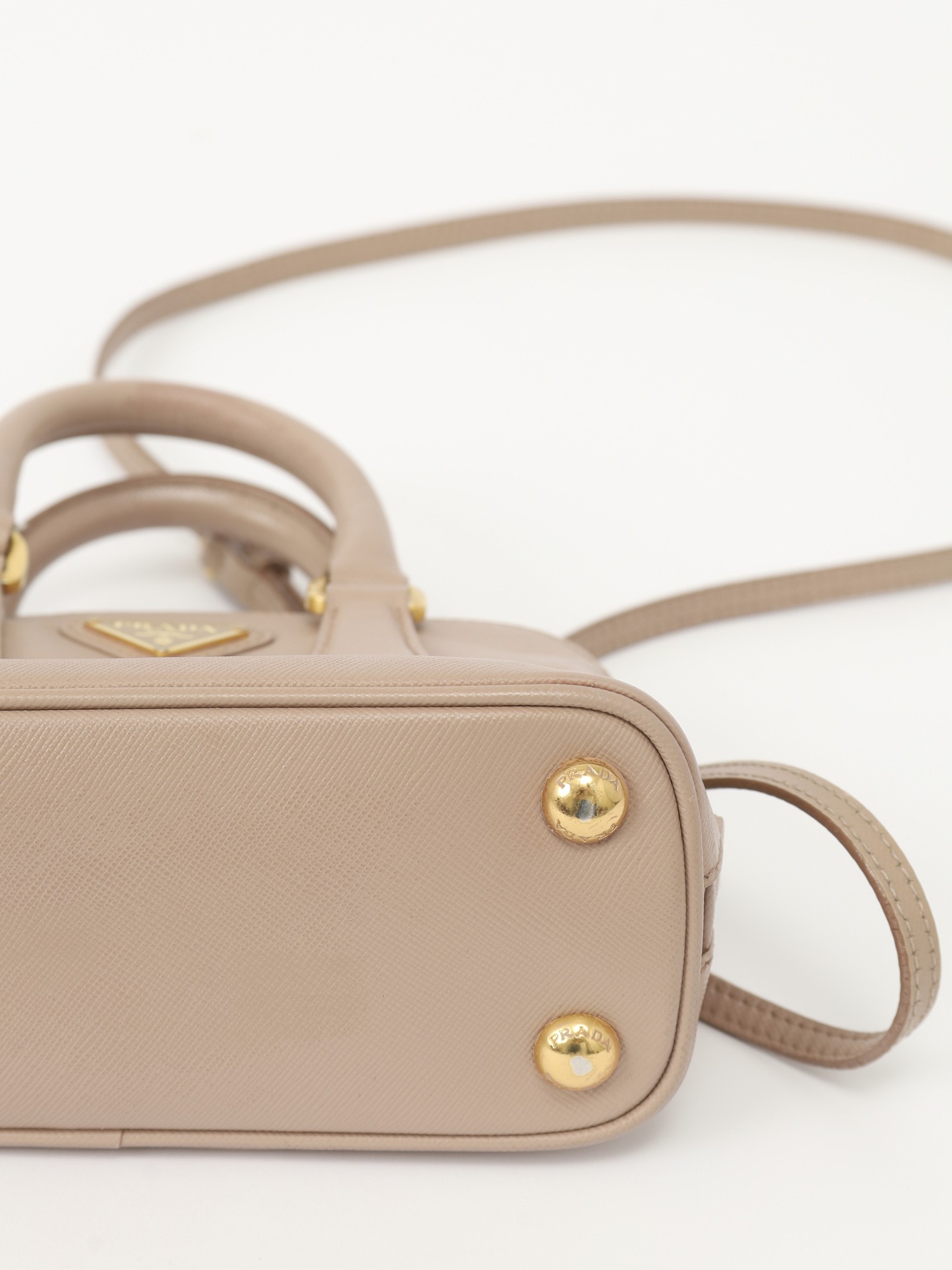 Prada Promenade 9